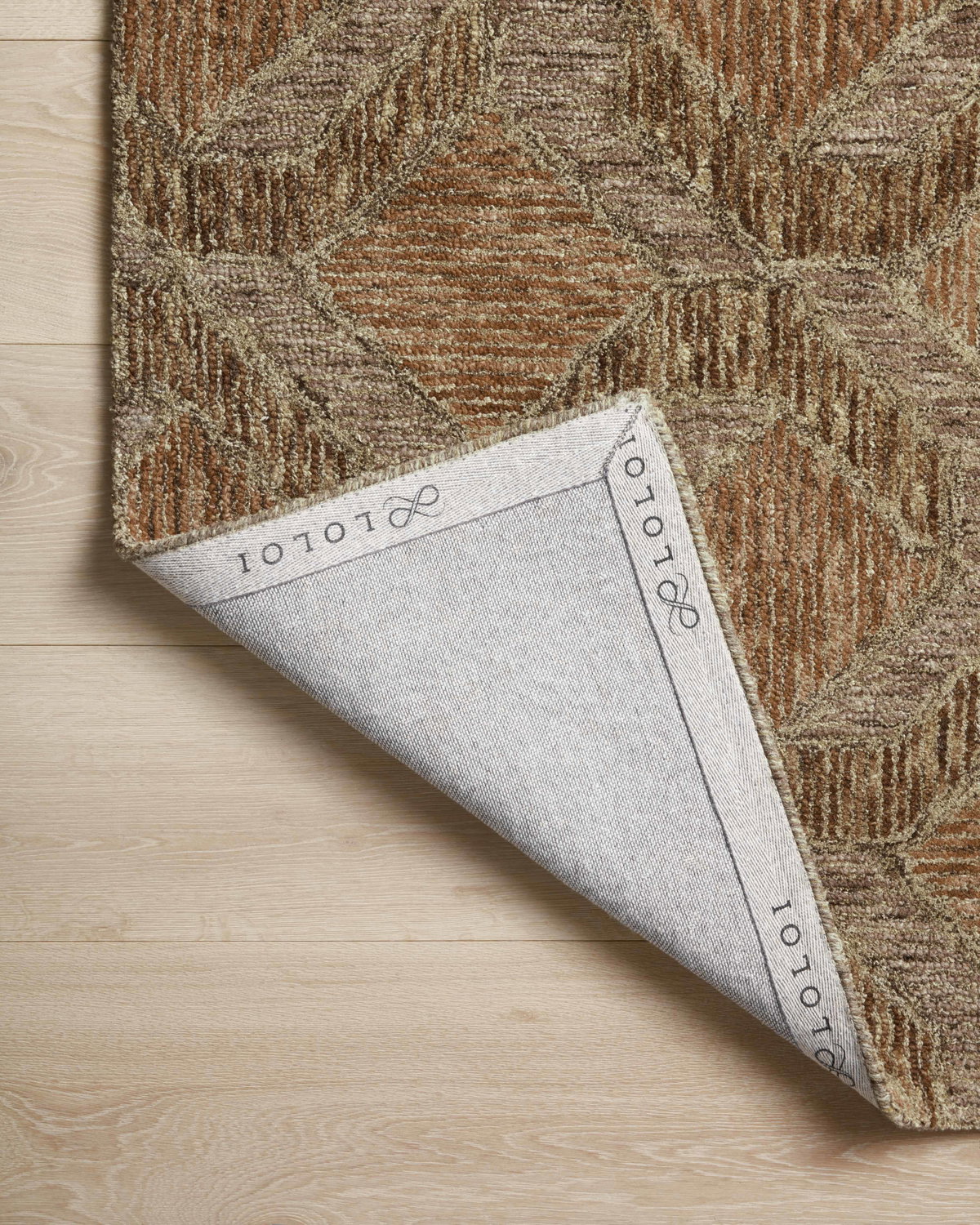 Loloi Varena Rug, 1'6" length x 1'6" width View 7