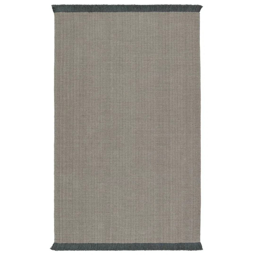 Engild Indoor/ Outdoor Solid Light Gray/ Dark Gray Area Rug (4'X6') large image 