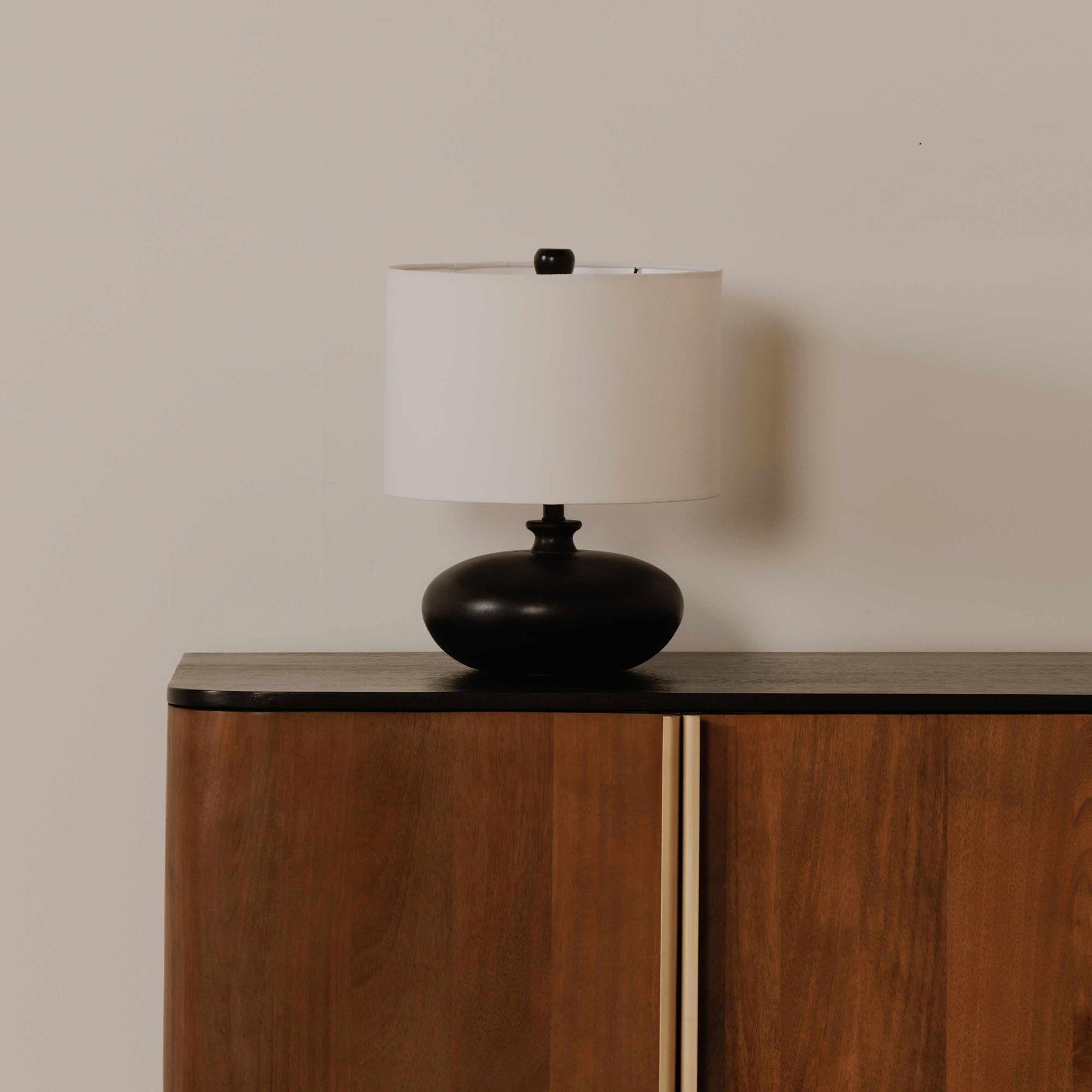 Evie Table Lamp Black large image 