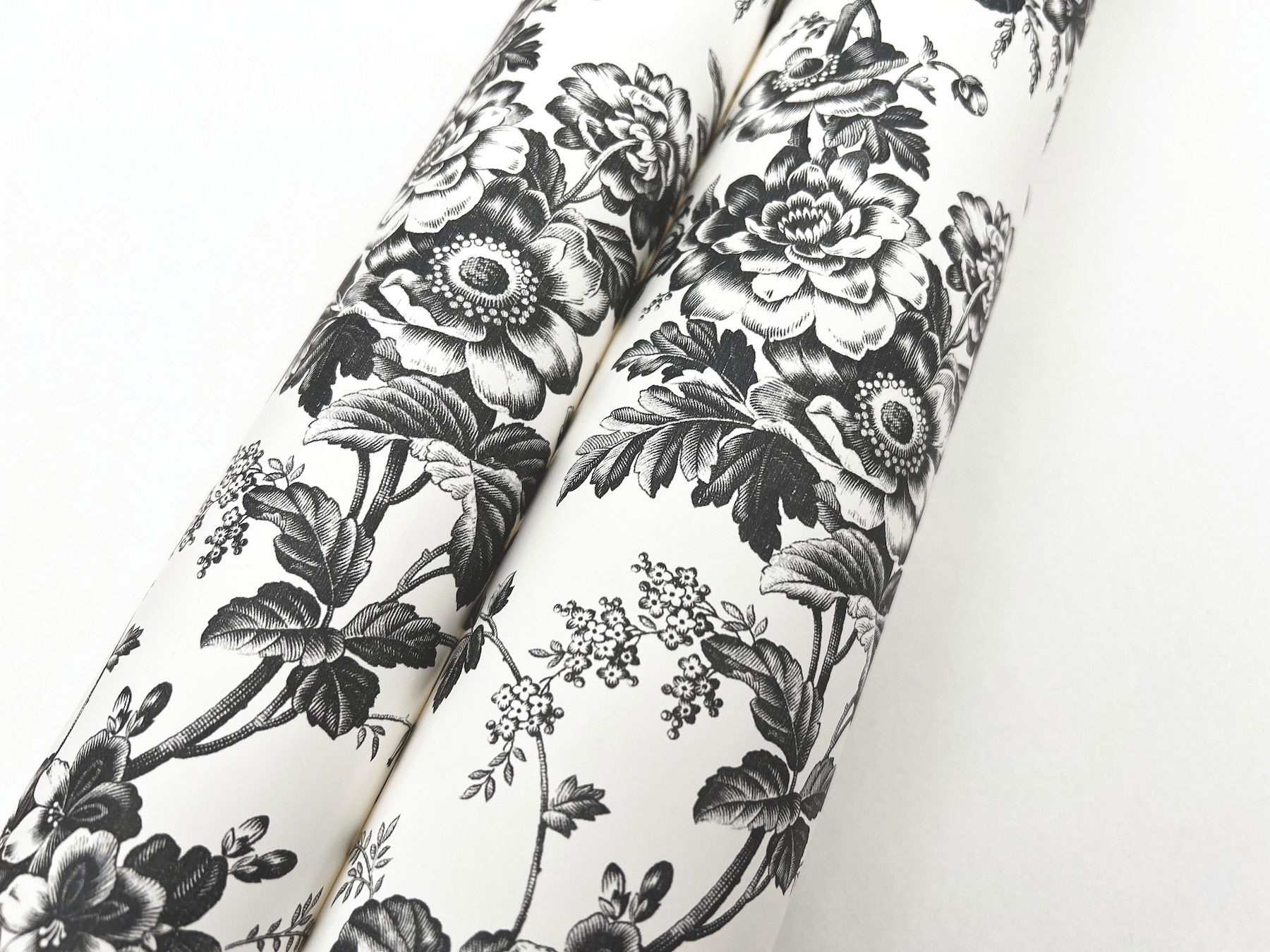 Anemone Toile Black Wallpaper large image 
