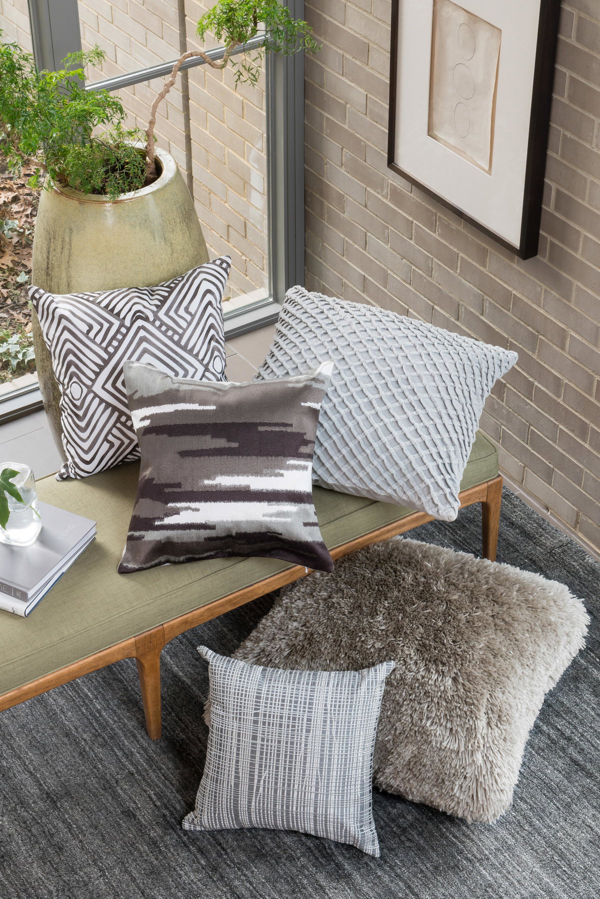 Loloi Pillows Pillow, Decorative Pillow, 22" length x 22" width View 2