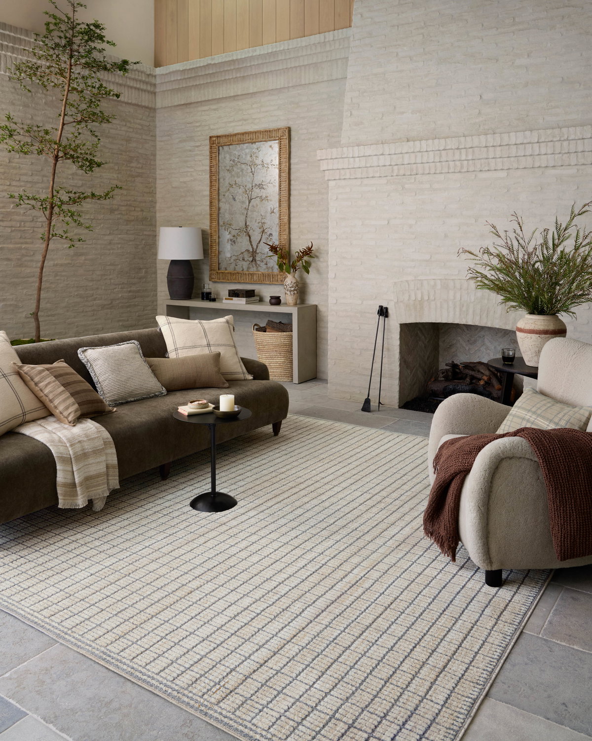 Amber Lewis x Loloi Bexley Rug, 1'6" length x 1'6" width View 2