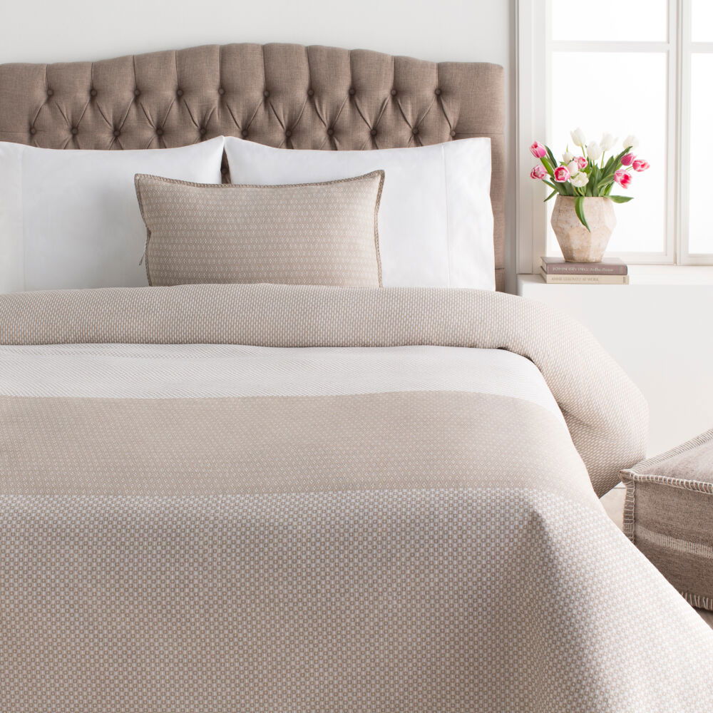 Japiko Duvet, by Surya, 20" length x 26" width