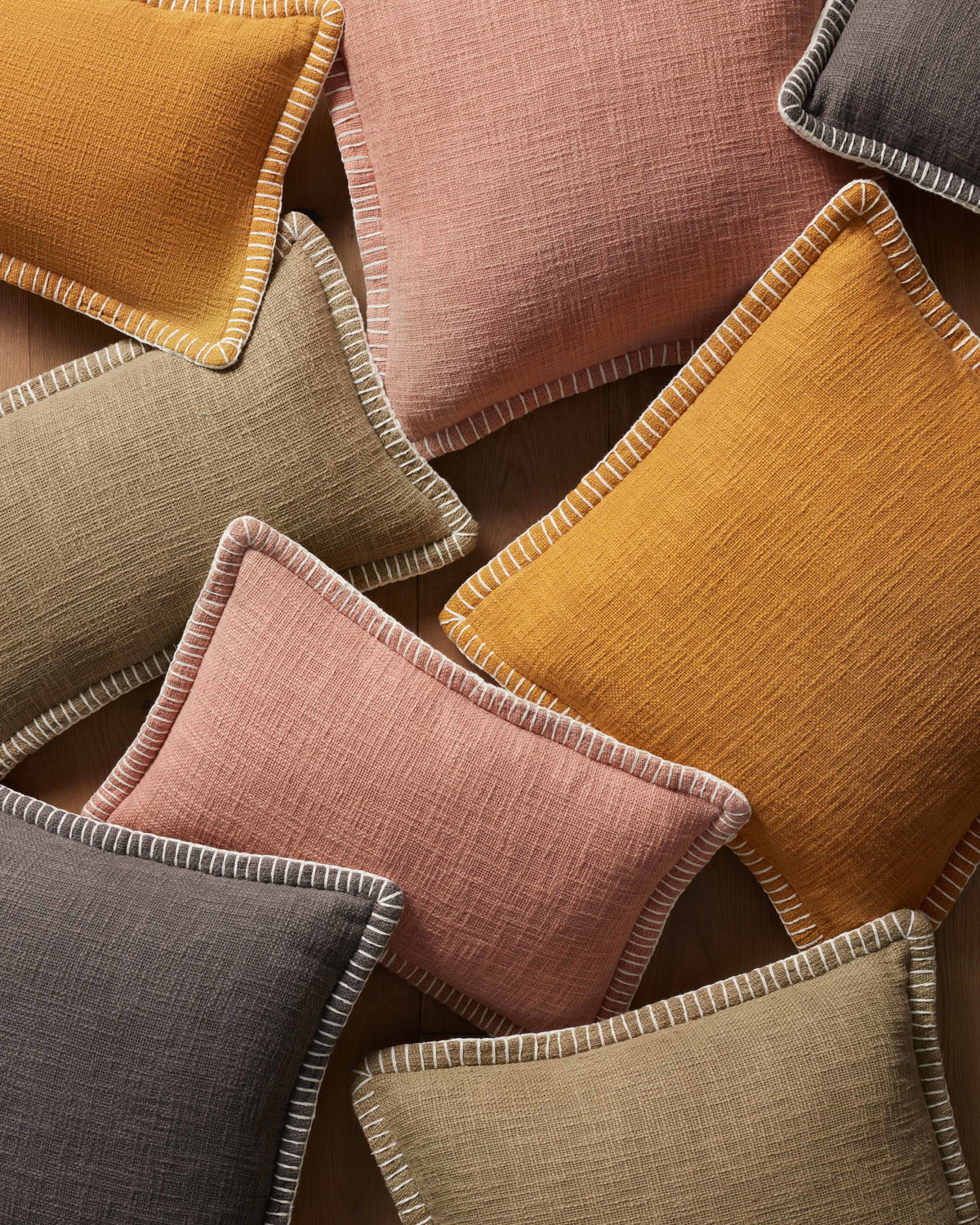 Loloi Pillows Pillow, Decorative Pillow, 22" length x 22" width View 2
