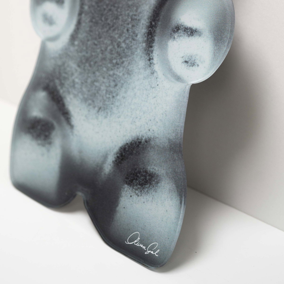Gummy Bear Silver (No Embellishment), Art by Oliver Gal,  15x10 View 5