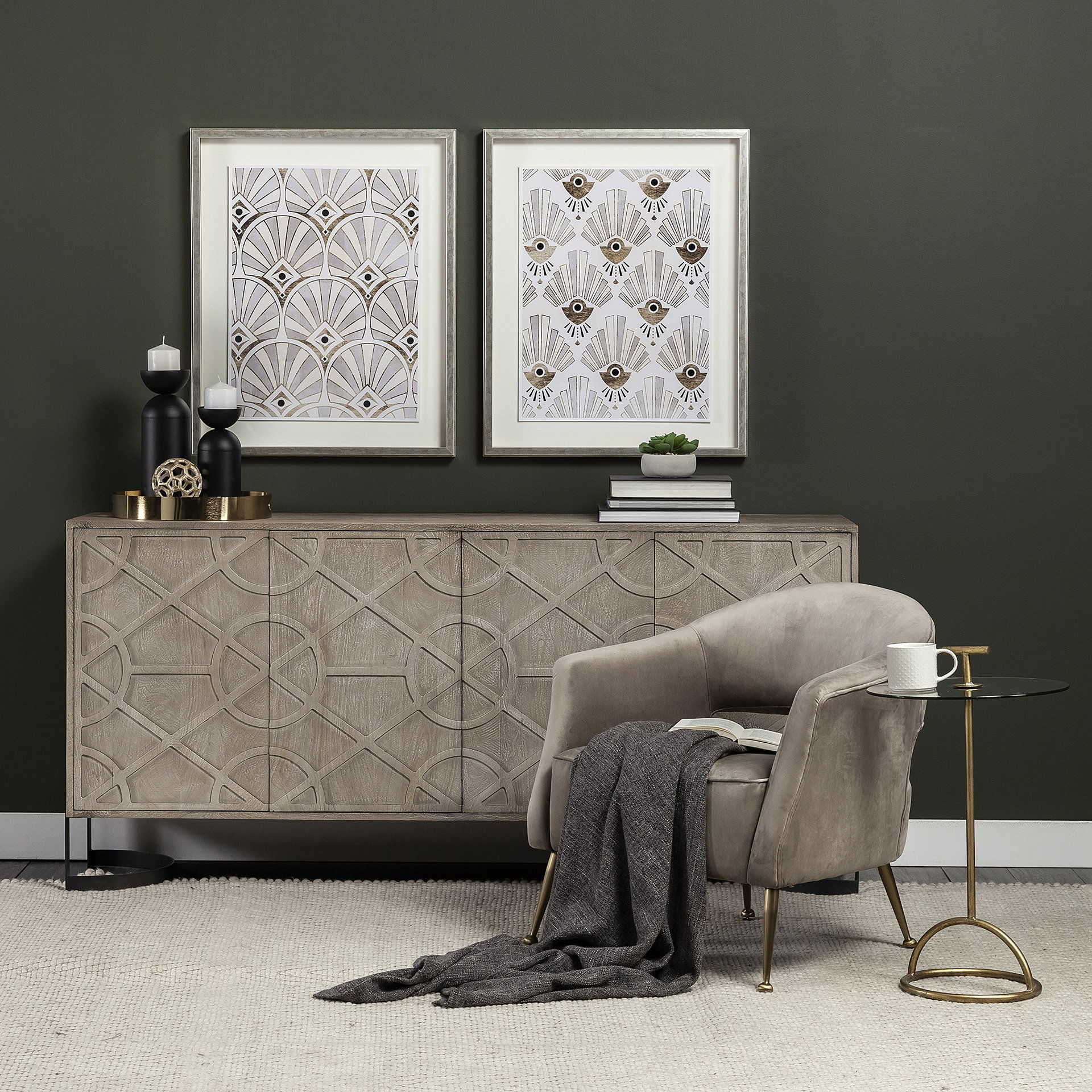 Serkis 15L x 15W Gold Metal Mirrored Base Round Tray, Decorative Tray by Mercana, 15.25" length x 15.25" width x 2.5" height View 3