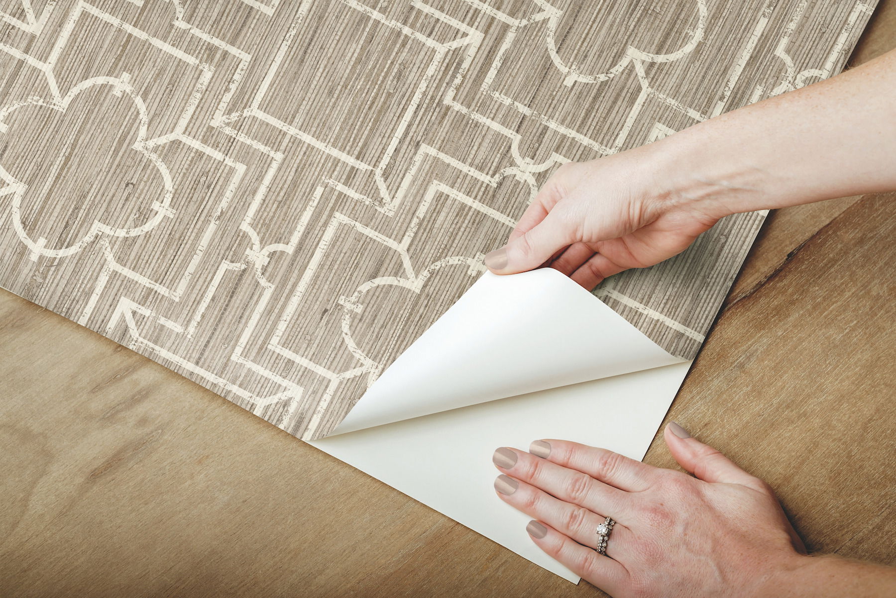 Quatrefoil Trellis Neutral Peel & Stick Wallpaper large image 