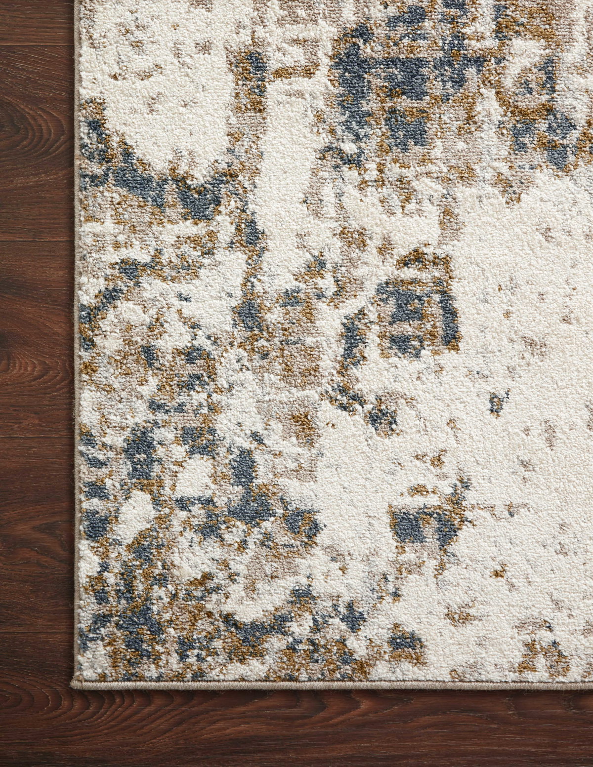 Loloi Spirit Rug, 1'6" length x 1'6" width View 5