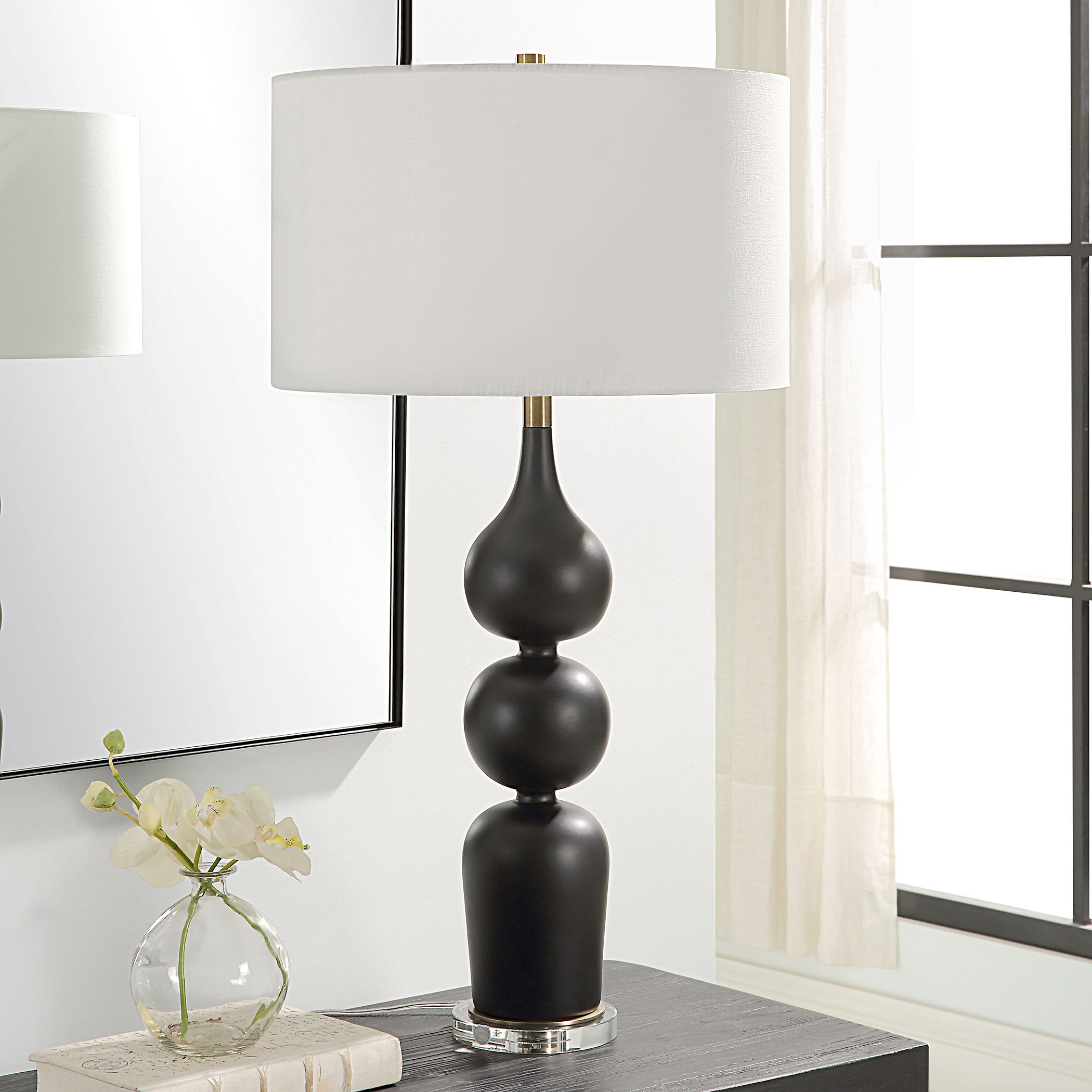 Caviar Black Table Lamp large image 