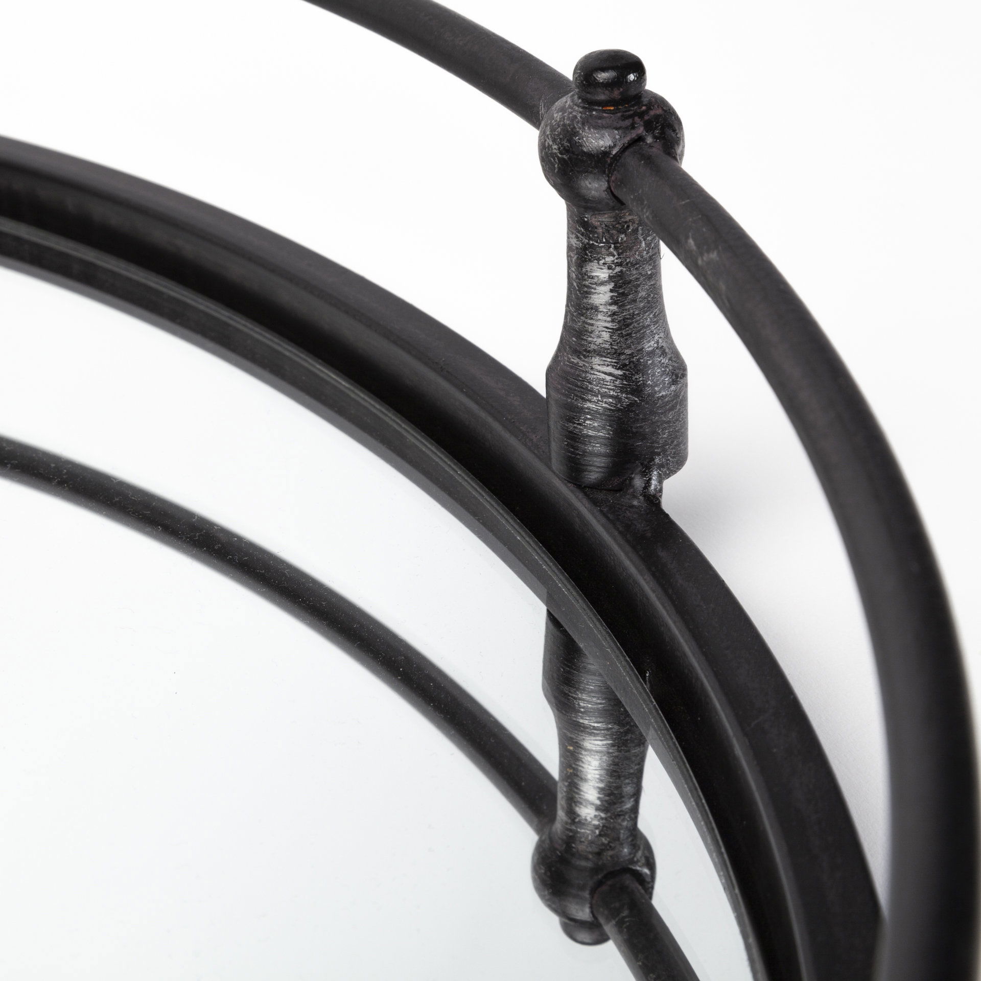 Kimbel 24L x 24W Black Metal Mirrored Base Round Tray, Decorative Tray by Mercana, 24" length x 24.02" width x 5" height View 7