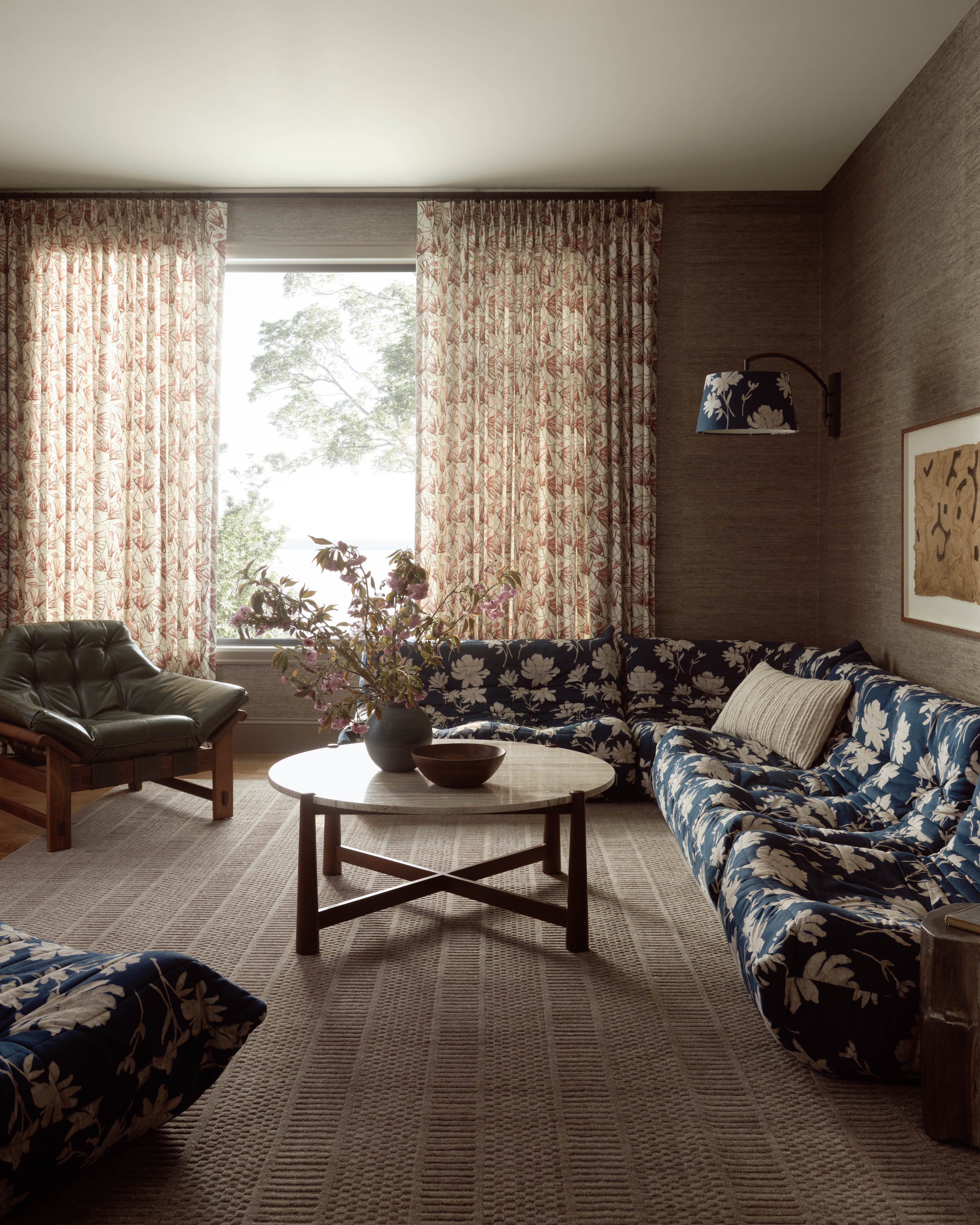 Loloi Hadley Rug, 5' length x 7'6" width View 3