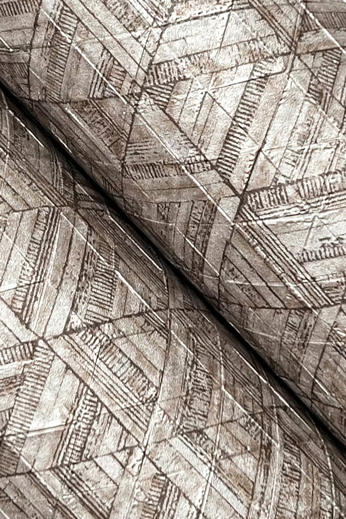 Rune Tortoiseshell Wallpaper large image 