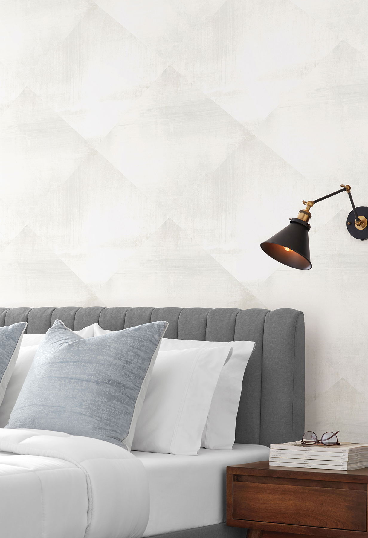 In Clay White Wallpaper large image 