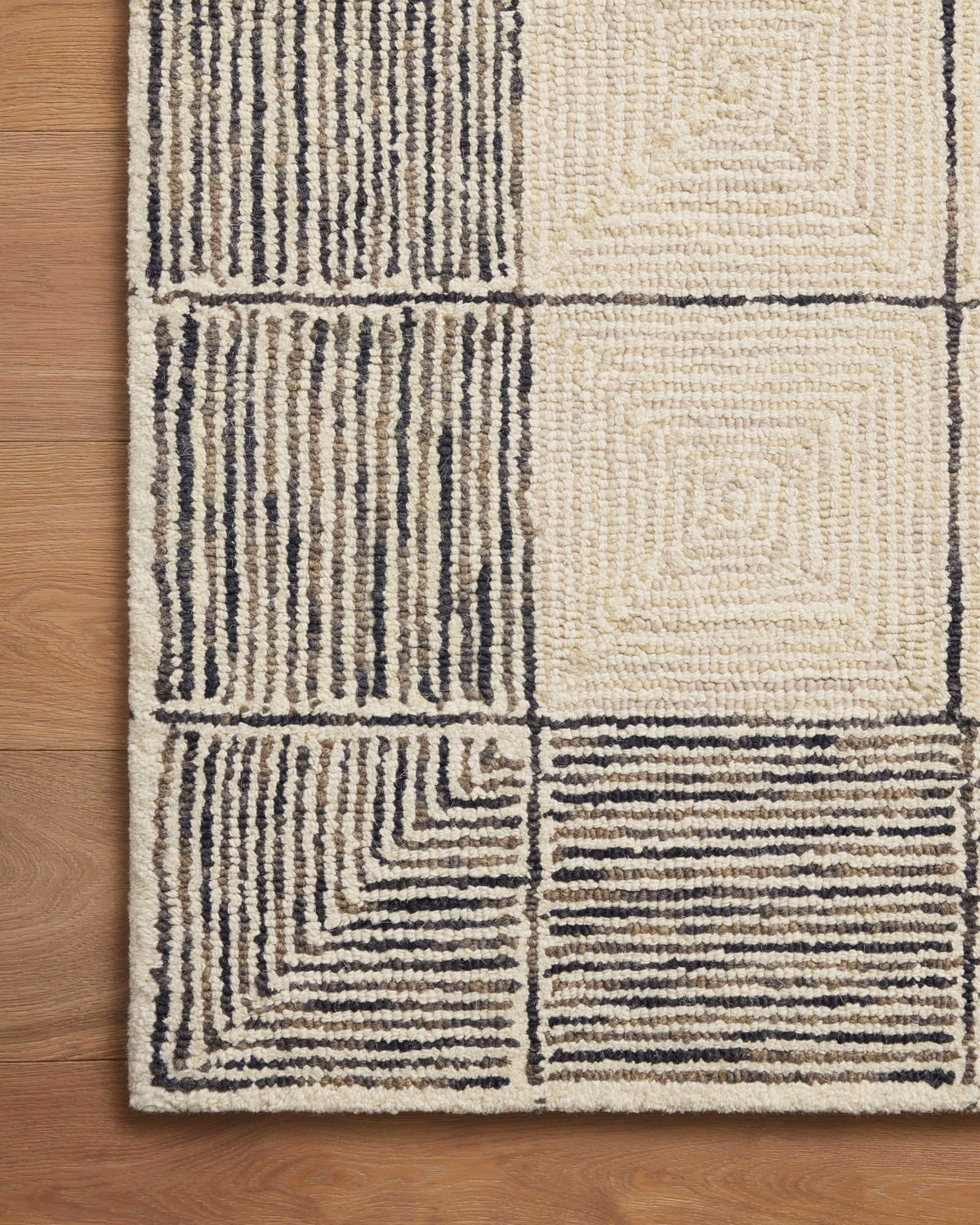 Chris Loves Julia x Loloi Francis Rug, 2' length x 5' width View 8