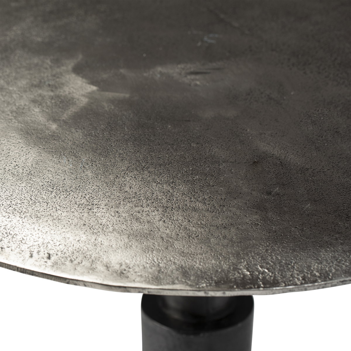 Higsby Bistro Table 30', Dining Table by Dovetail, 29.5" width x 29.5" height x 29.5" depth View 4
