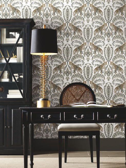 Jungle Leopard White & Black Wallpaper