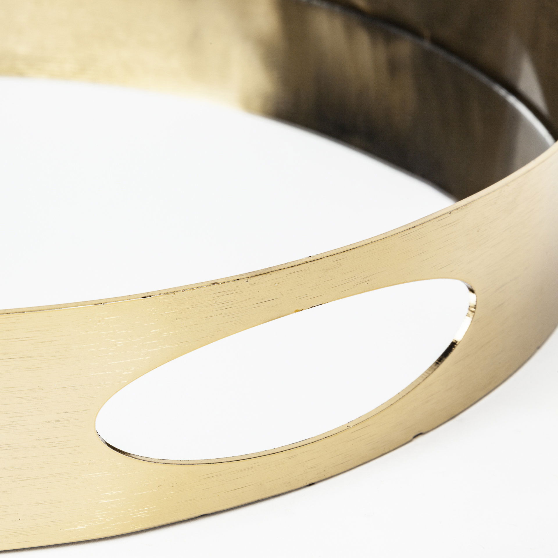 Serkis 15L x 15W Gold Metal Mirrored Base Round Tray, Decorative Tray by Mercana, 15.25" length x 15.25" width x 2.5" height View 7