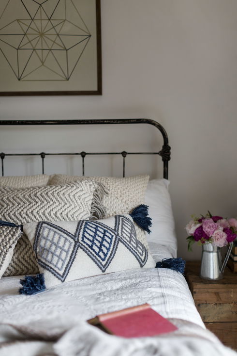 Magnolia Home by Joanna Gaines x Loloi Pillows Pillow