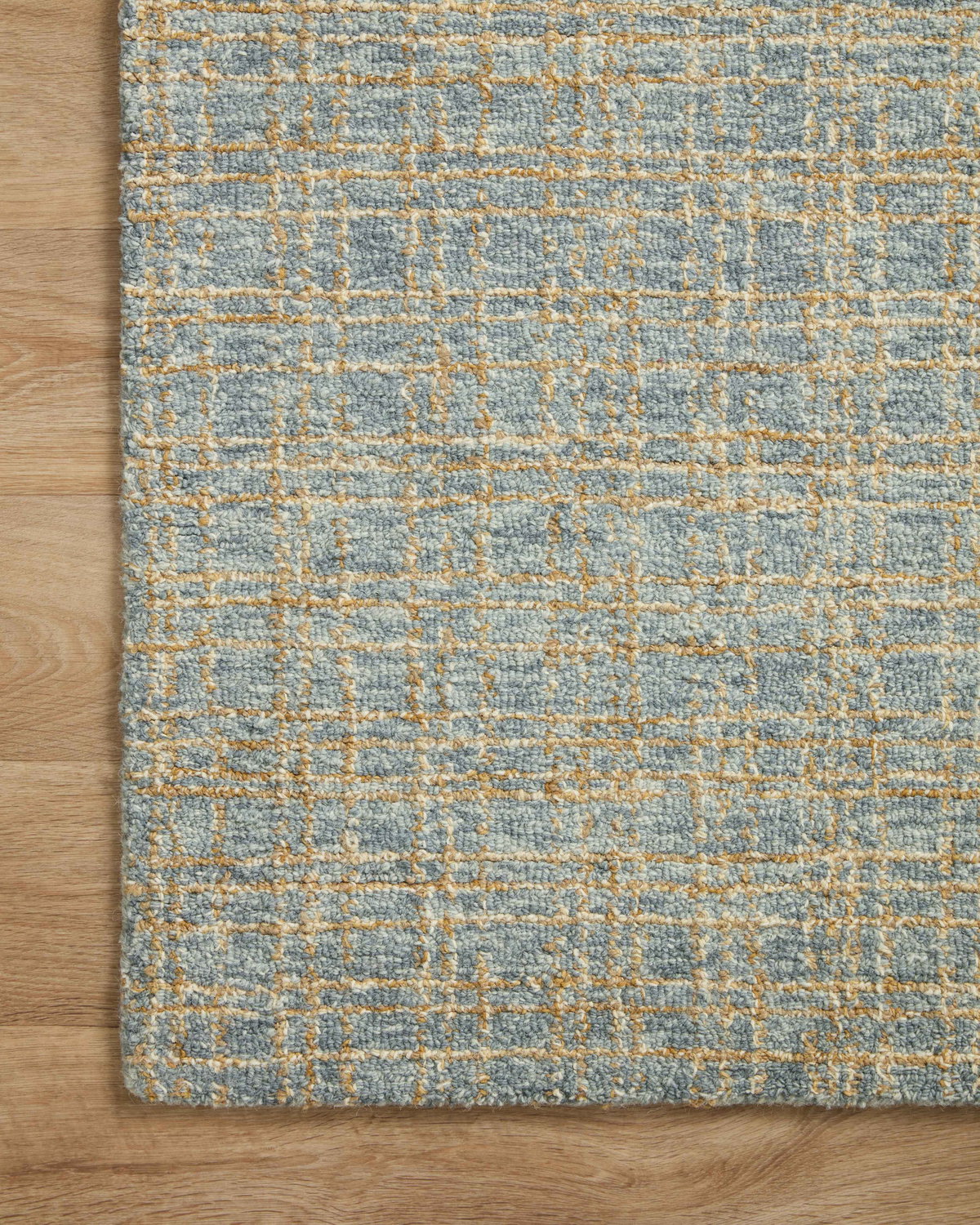 Chris Loves Julia x Loloi Polly Rug, 5' length x 7'6" width View 5