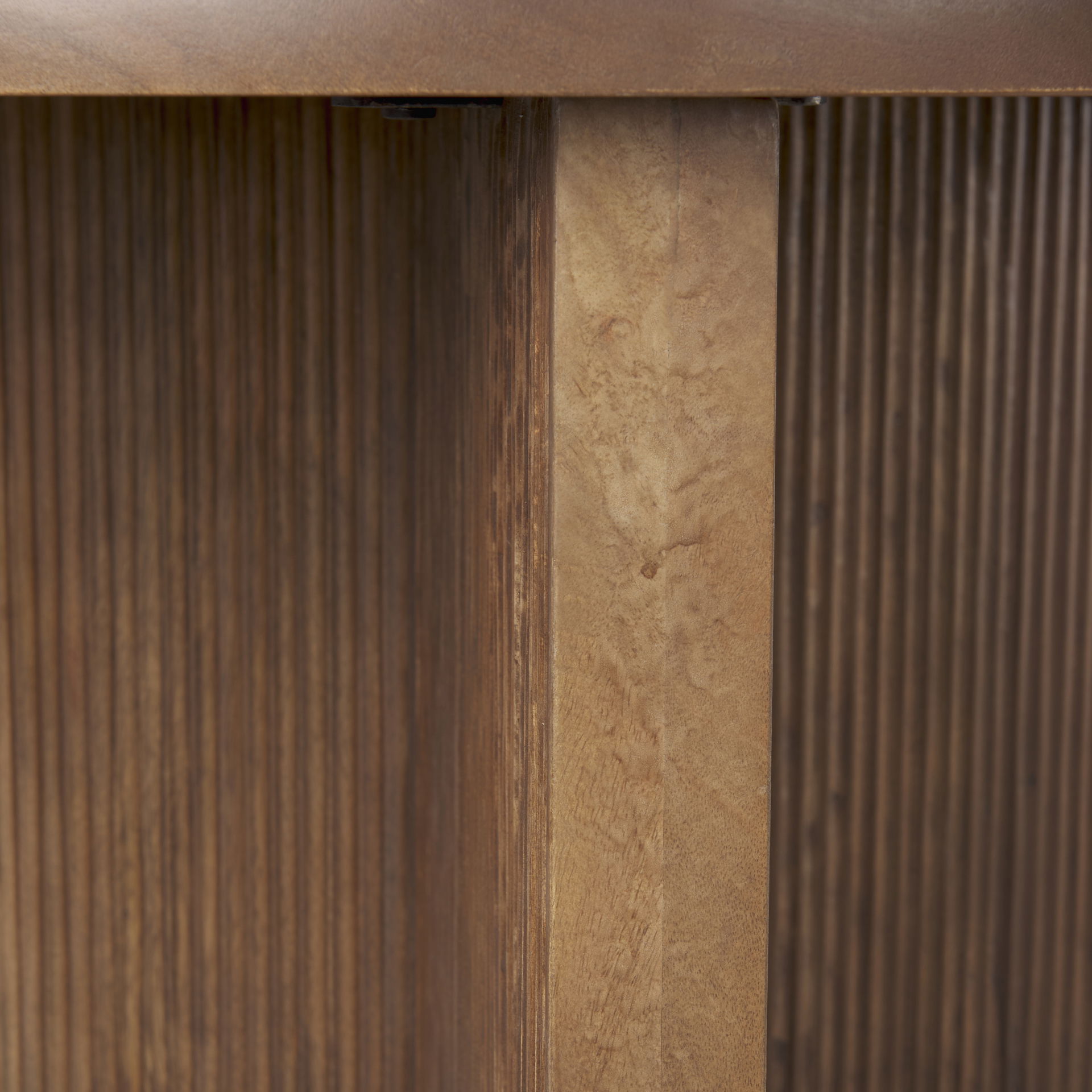 Enzo 32' Round Tabletop with Fluted Wood Base Foyer Accent Table, Side & End Table by Mercana, 32" length x 32" width x 30" height View 7