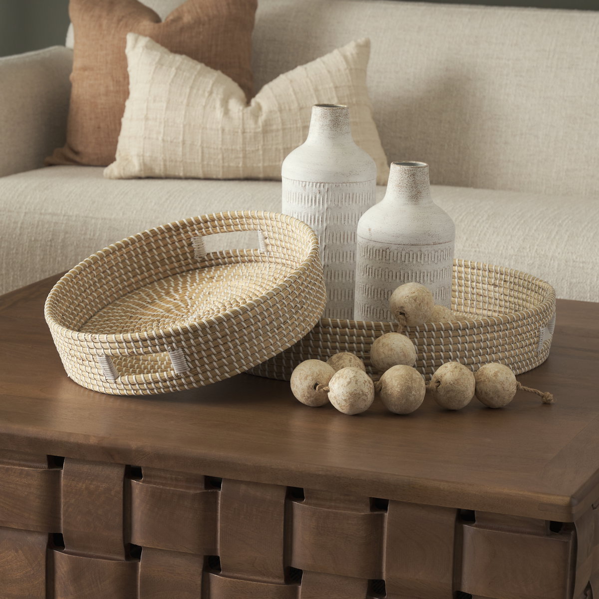 Kalama Set of 2 Large Round Seagrass Trays with Handles, Decorative Tray by Mercana, 22.05" length x 22.05" width x 3.94" height View 3