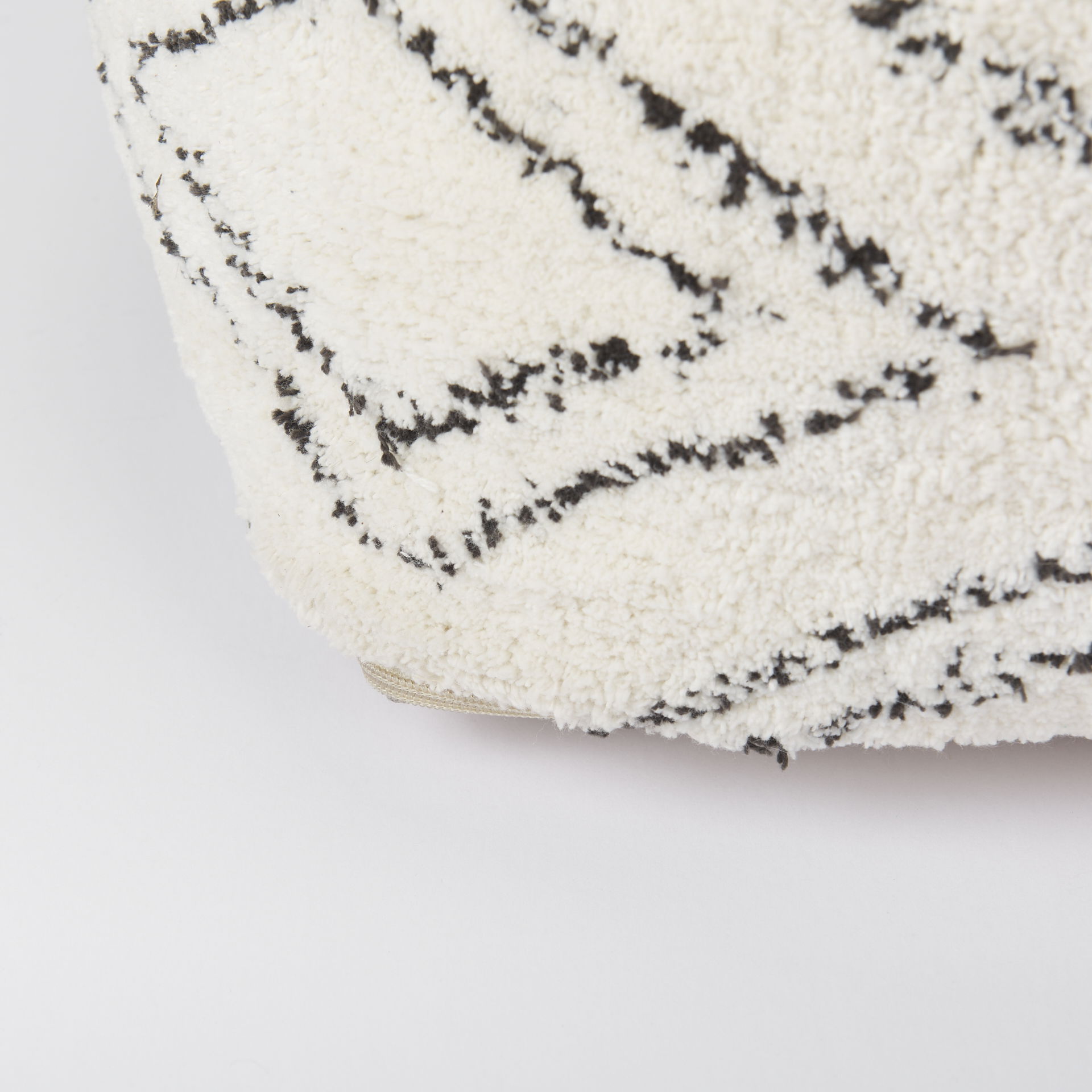 Tapir Beige Cotton Argyle Pattern Square Pouf, Ottoman by Mercana, 17.72" length x 17.72" width x 17.72" height View 11