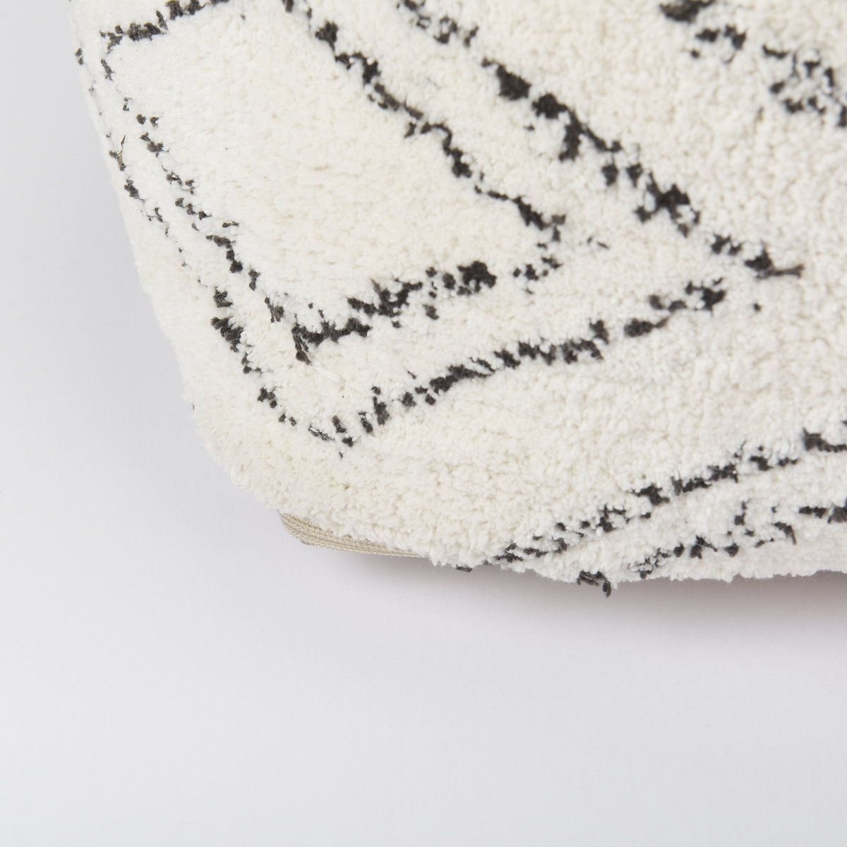 Tapir Beige Cotton Argyle Pattern Square Pouf, Ottoman by Mercana, 17.72" length x 17.72" width x 17.72" height View 11