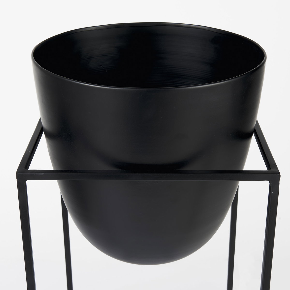 Bumble (Set of 2) 12L x 12W x 32H Black Plant Stands, Planter by Mercana, 11.81" length x 11.81" width x 31.89" height View 7