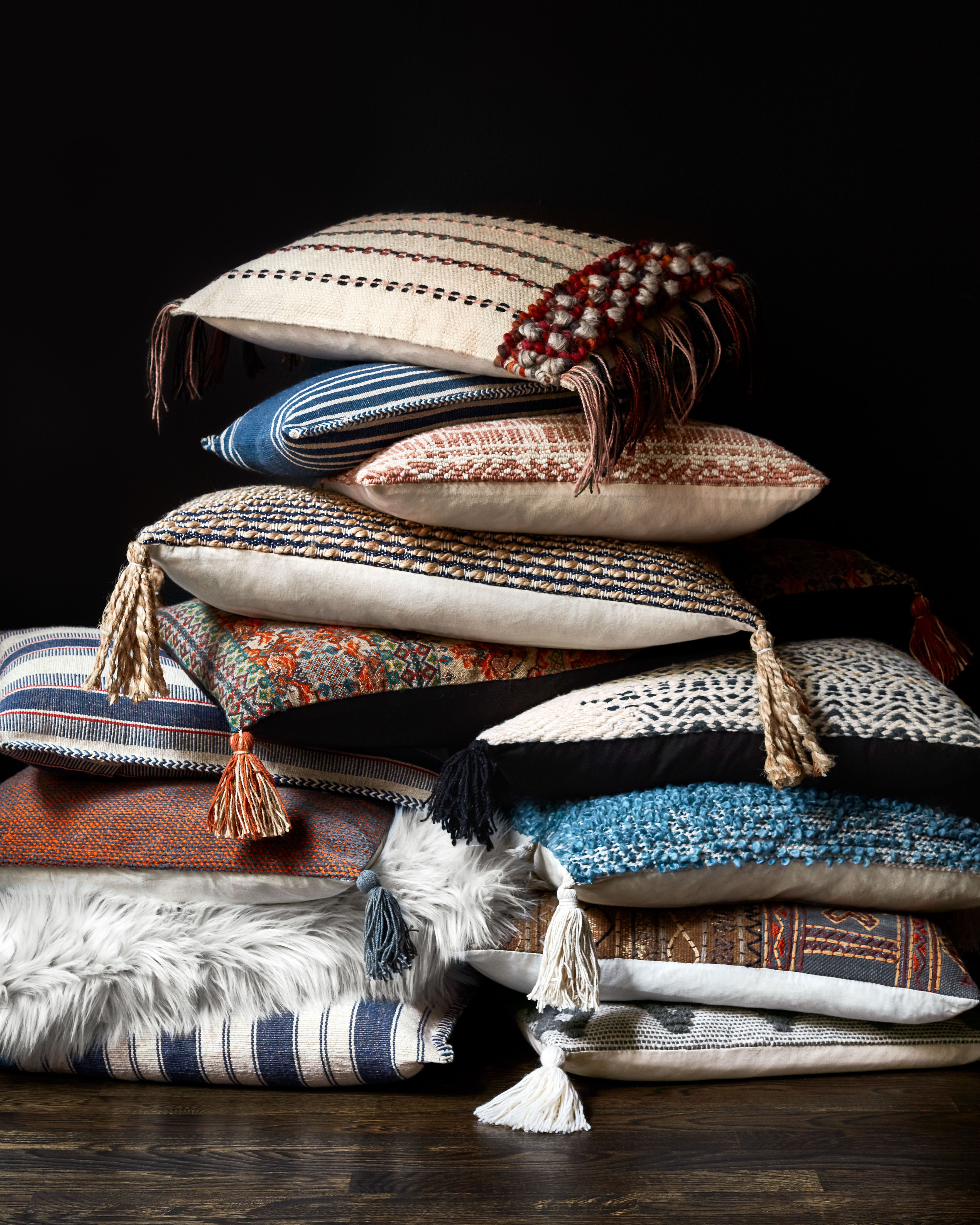 Loloi Pillows Pillow large image 