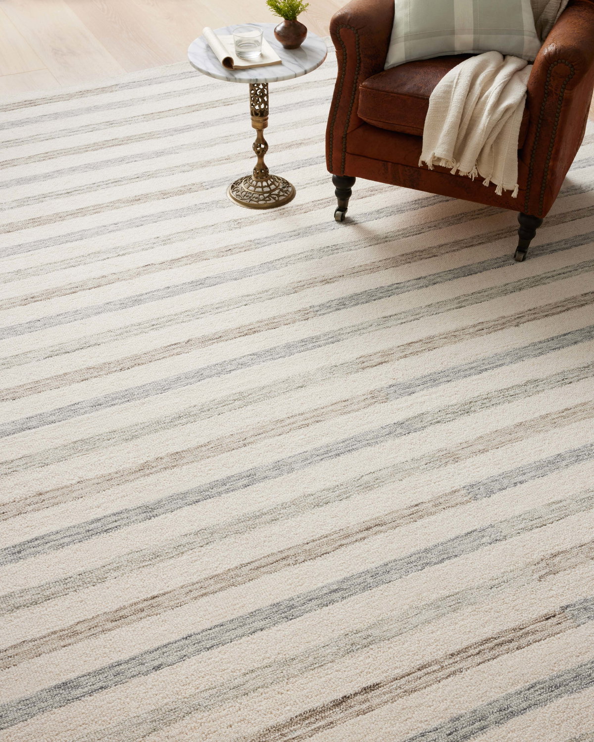 Chris Loves Julia x Loloi Chris Rug, 1'6" length x 1'6" width View 4