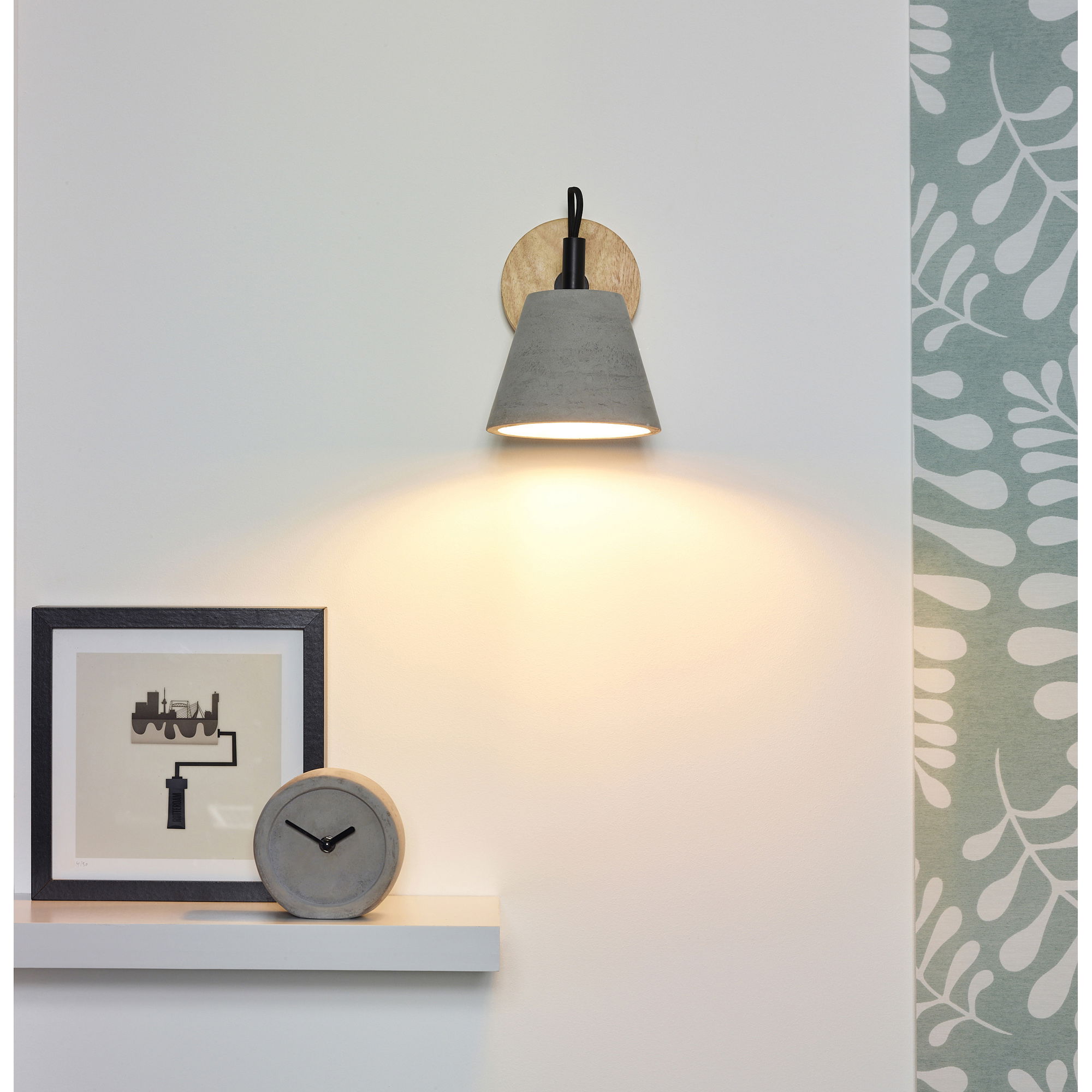 Turtle Bay Wall Sconce large image 