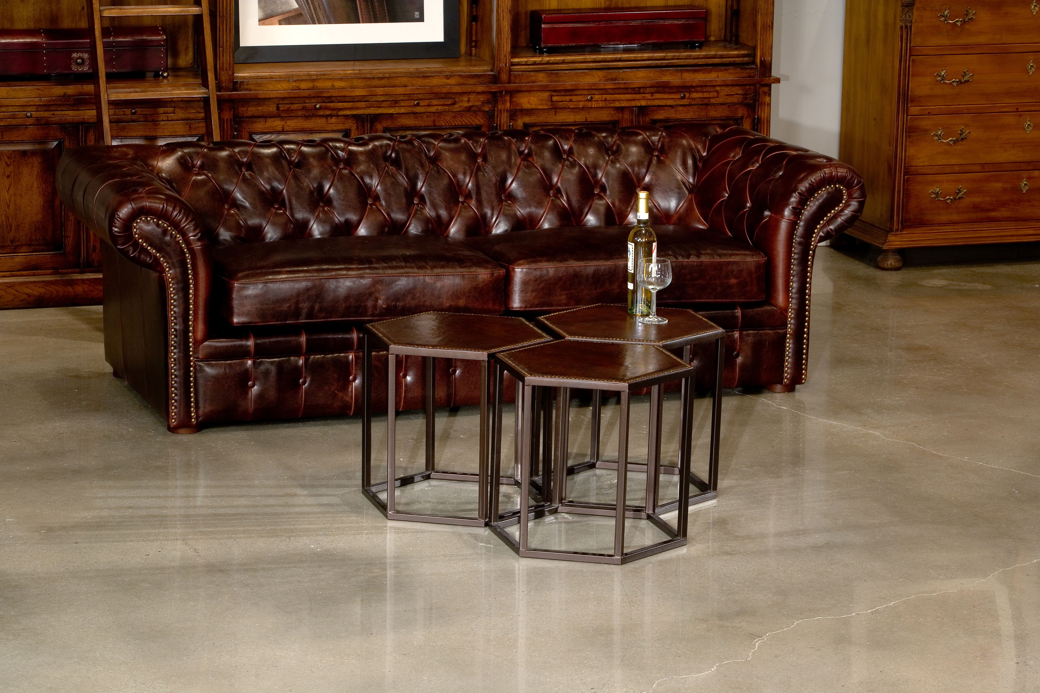 Piccadilly  Sofa  Club Leather large image 