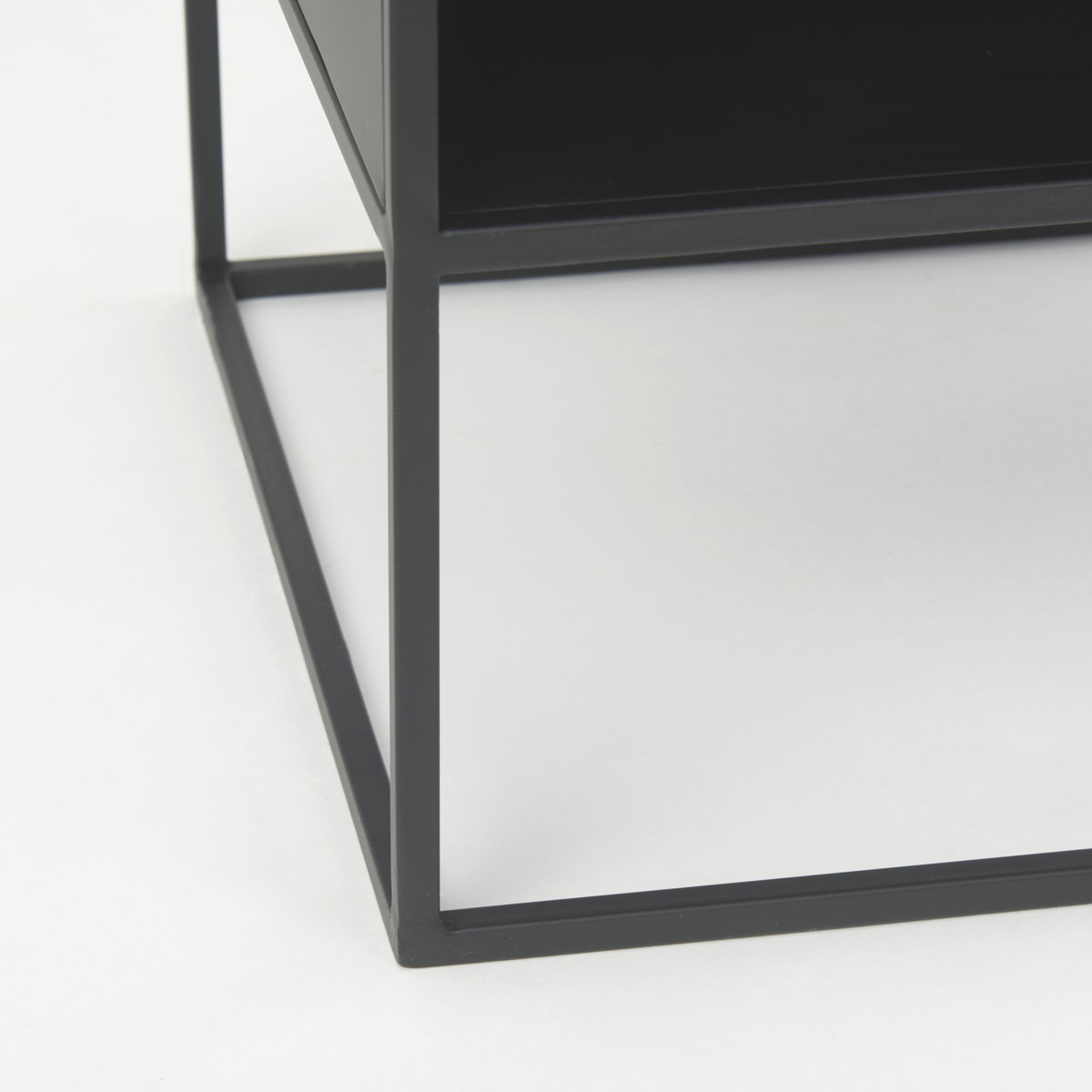 Samson  Side Table Matte Black Metal and Glass, Side & End Table by Mercana, 15.75" length x 15.75" width x 21.26" height View 9