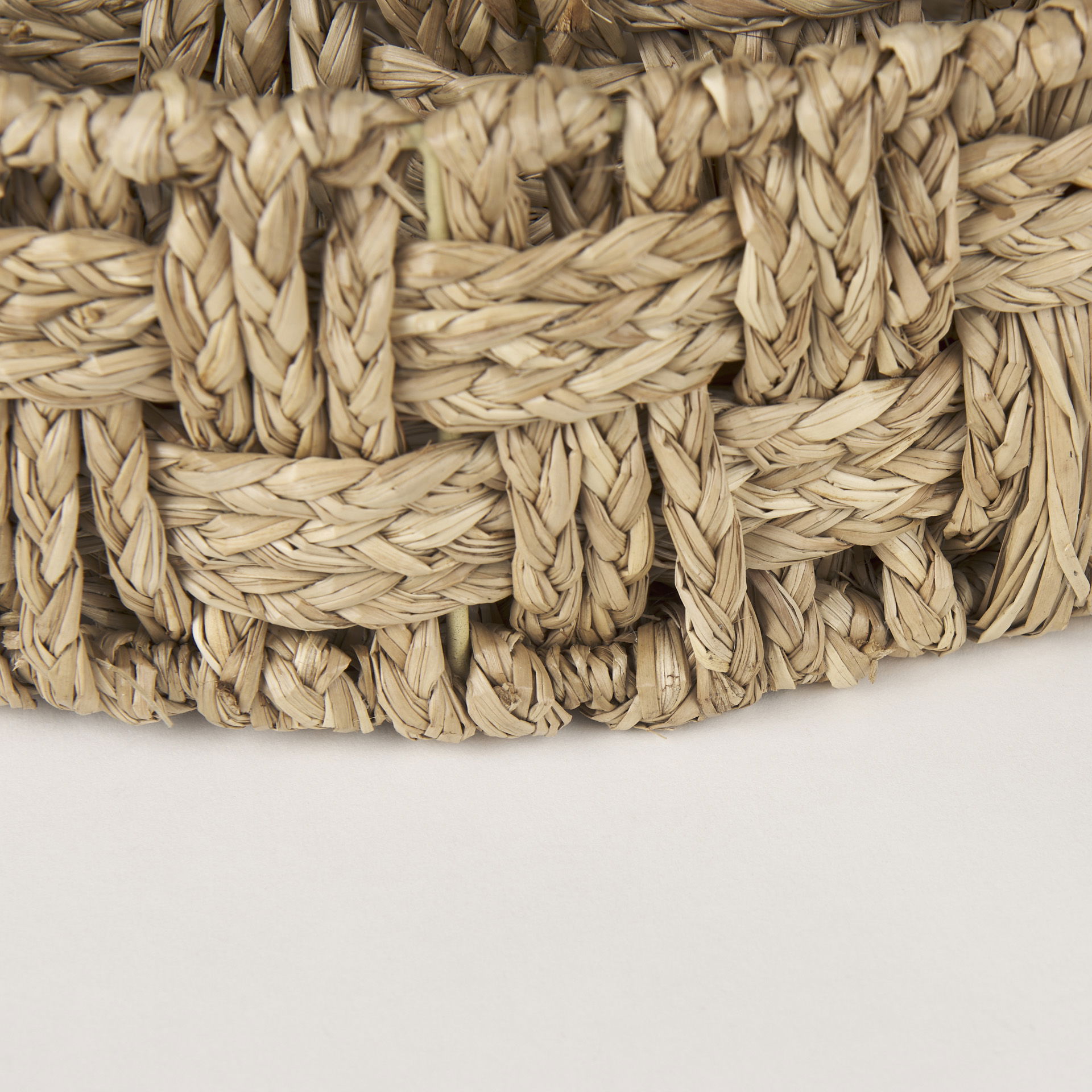 Haini Set of 2 Large Basketweave Seagrass Trays with Loop Handles large image 