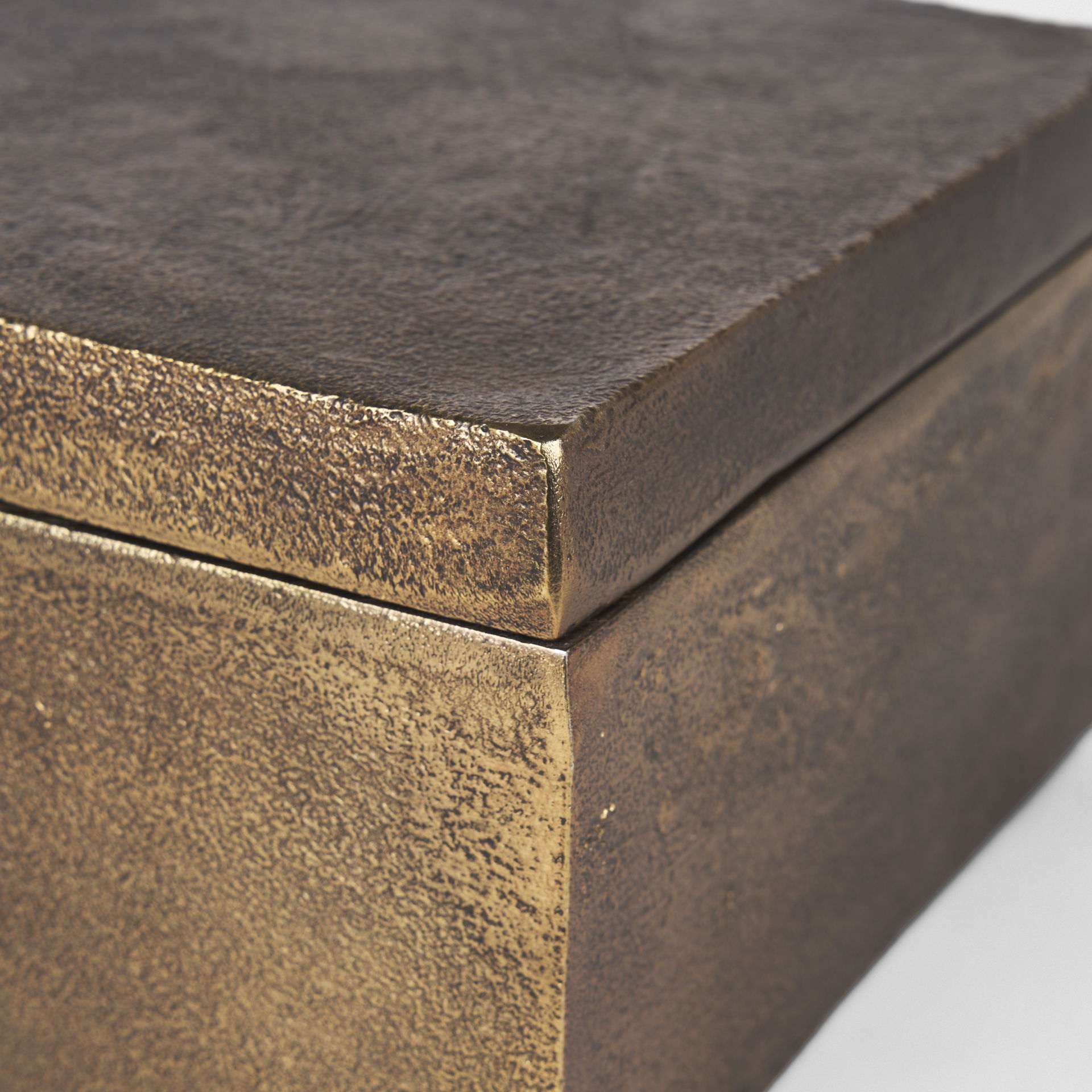 Porschia Large Antiqued Gold Metal Decorative Box, Boxe by Mercana, 9.84" length x 7.87" width x 4.72" height View 10