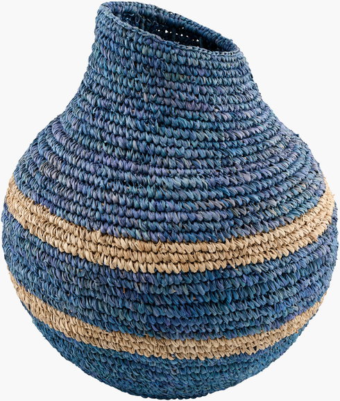 Ishani Vase