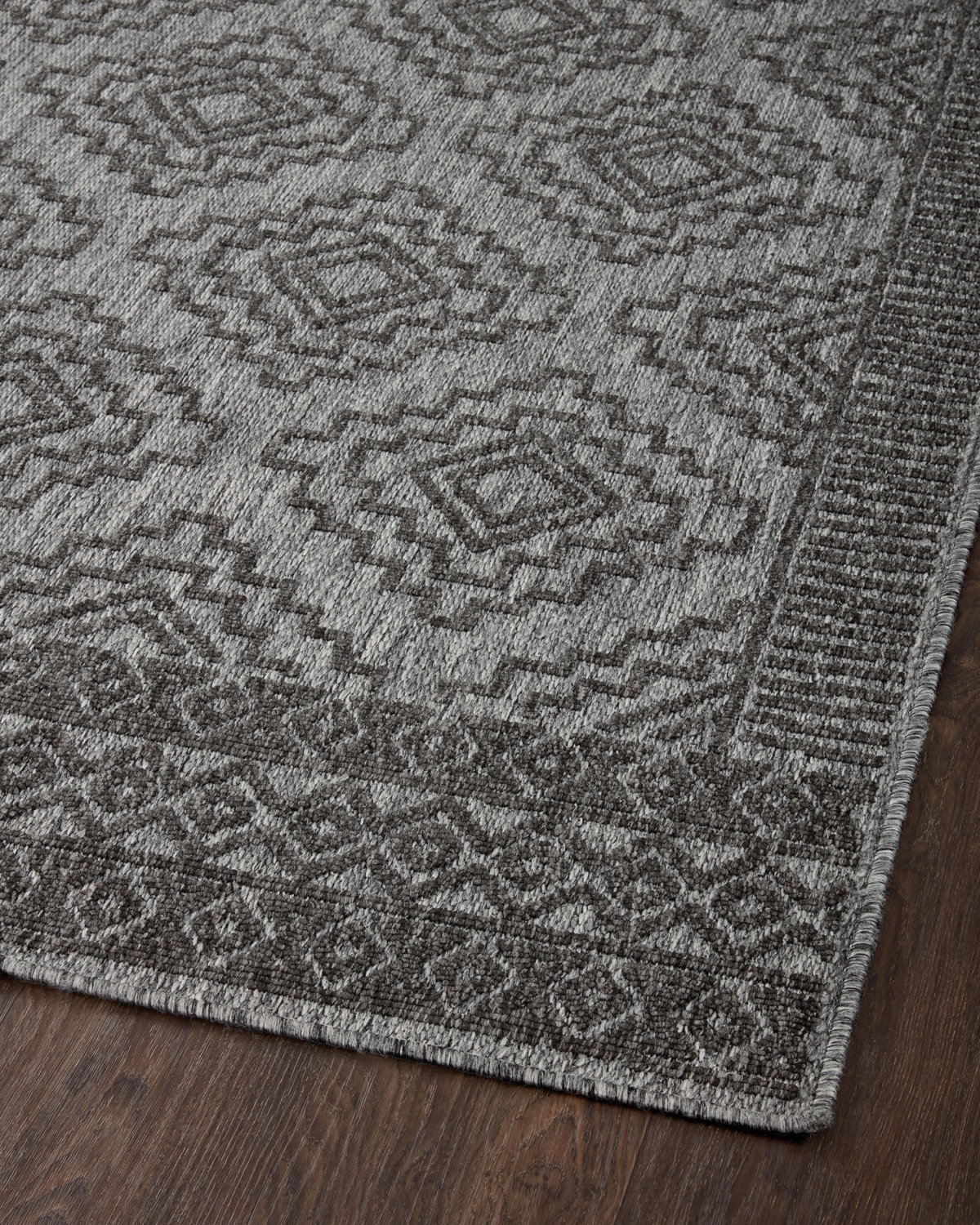 Loloi Rainier Rug, 1'6" length x 1'6" width View 8
