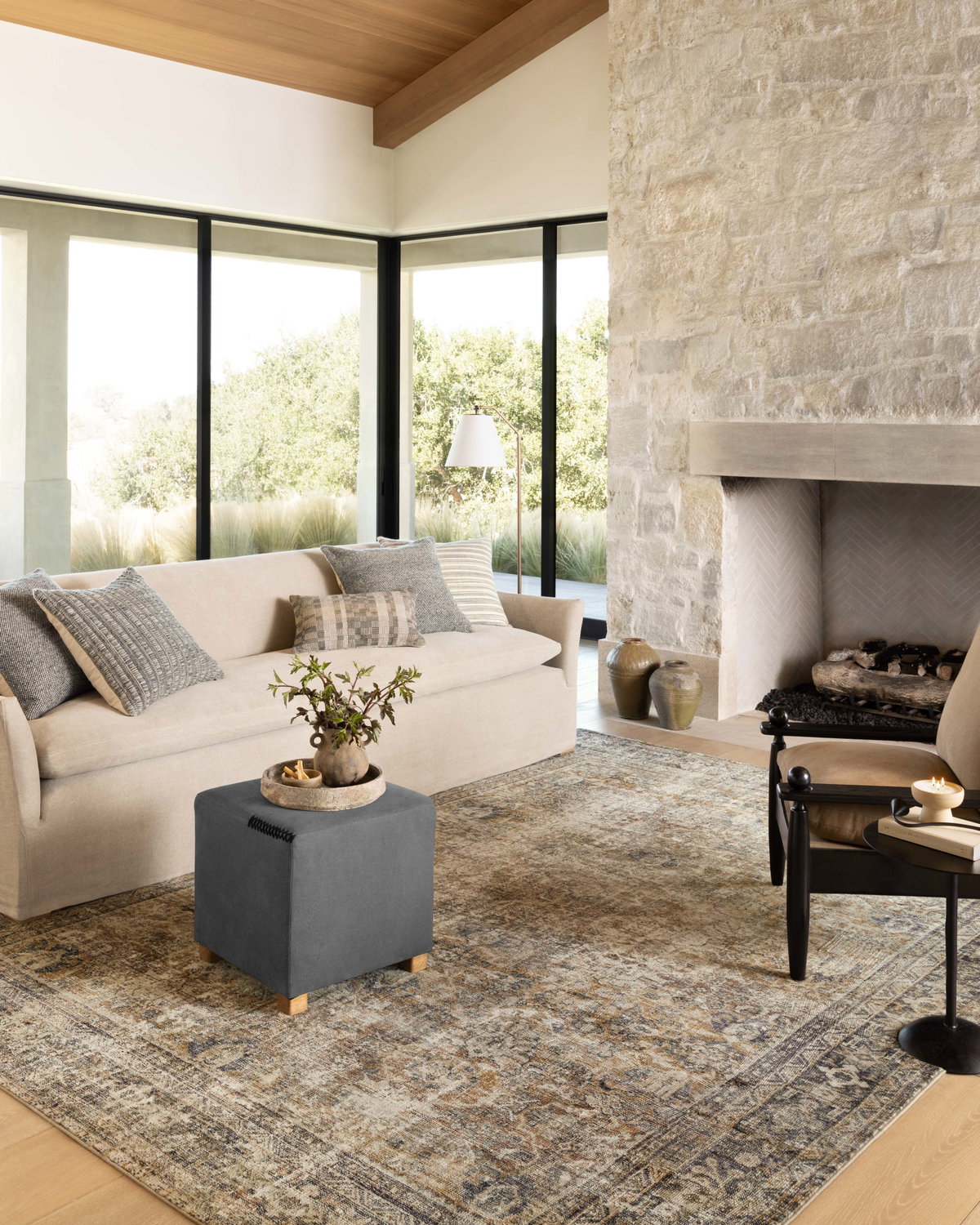 Amber Lewis x Loloi Morgan Rug, 1'6" length x 1'6" width View 3