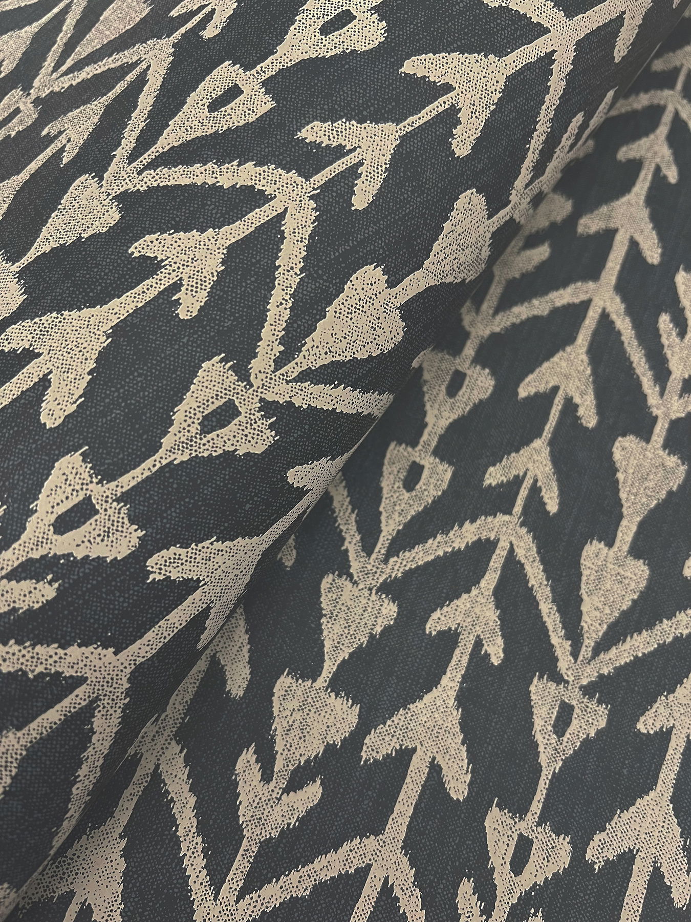 Martigue Stripe Black Wallpaper large image 