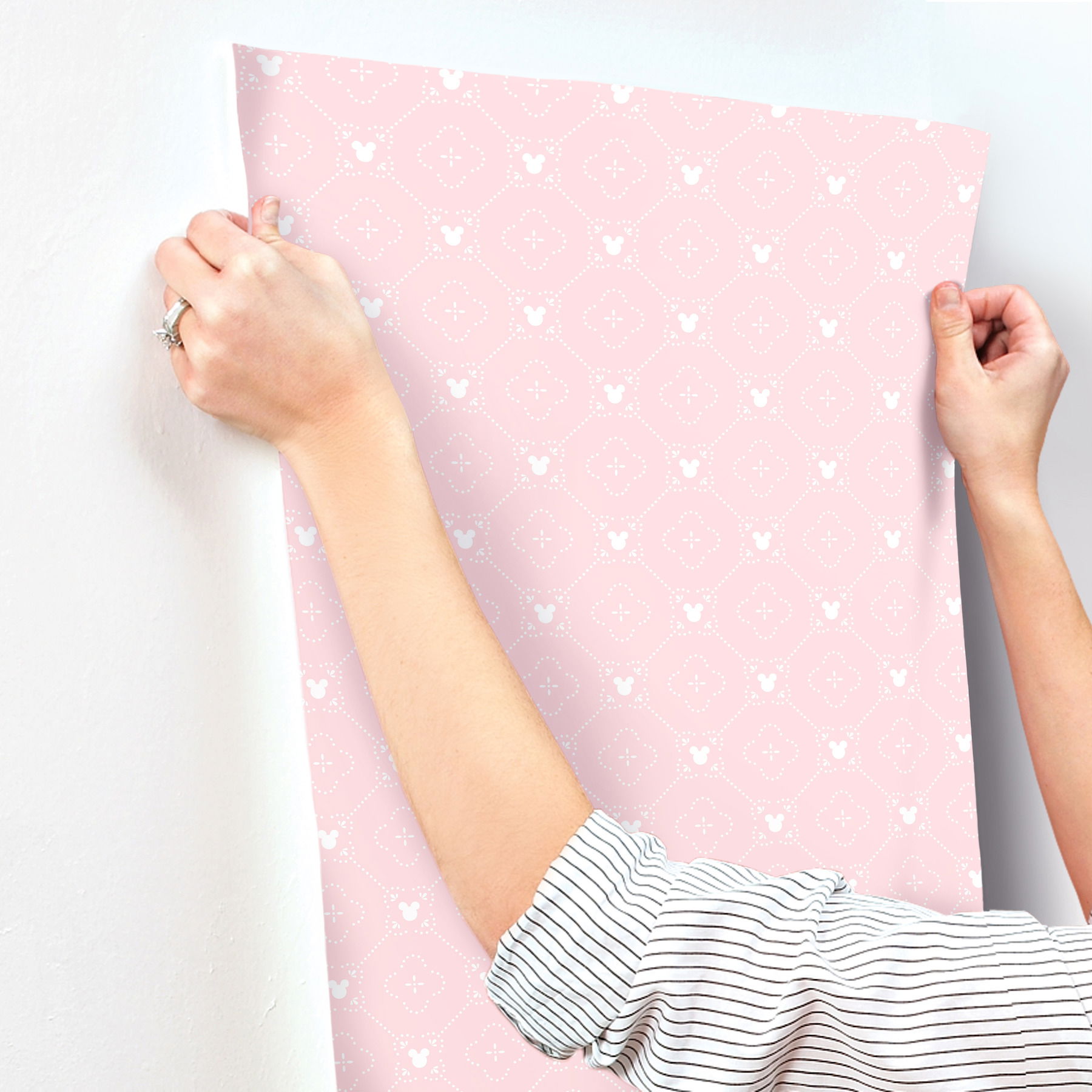 Disney Mickey Mouse Argyle Pink Wallpaper large image 
