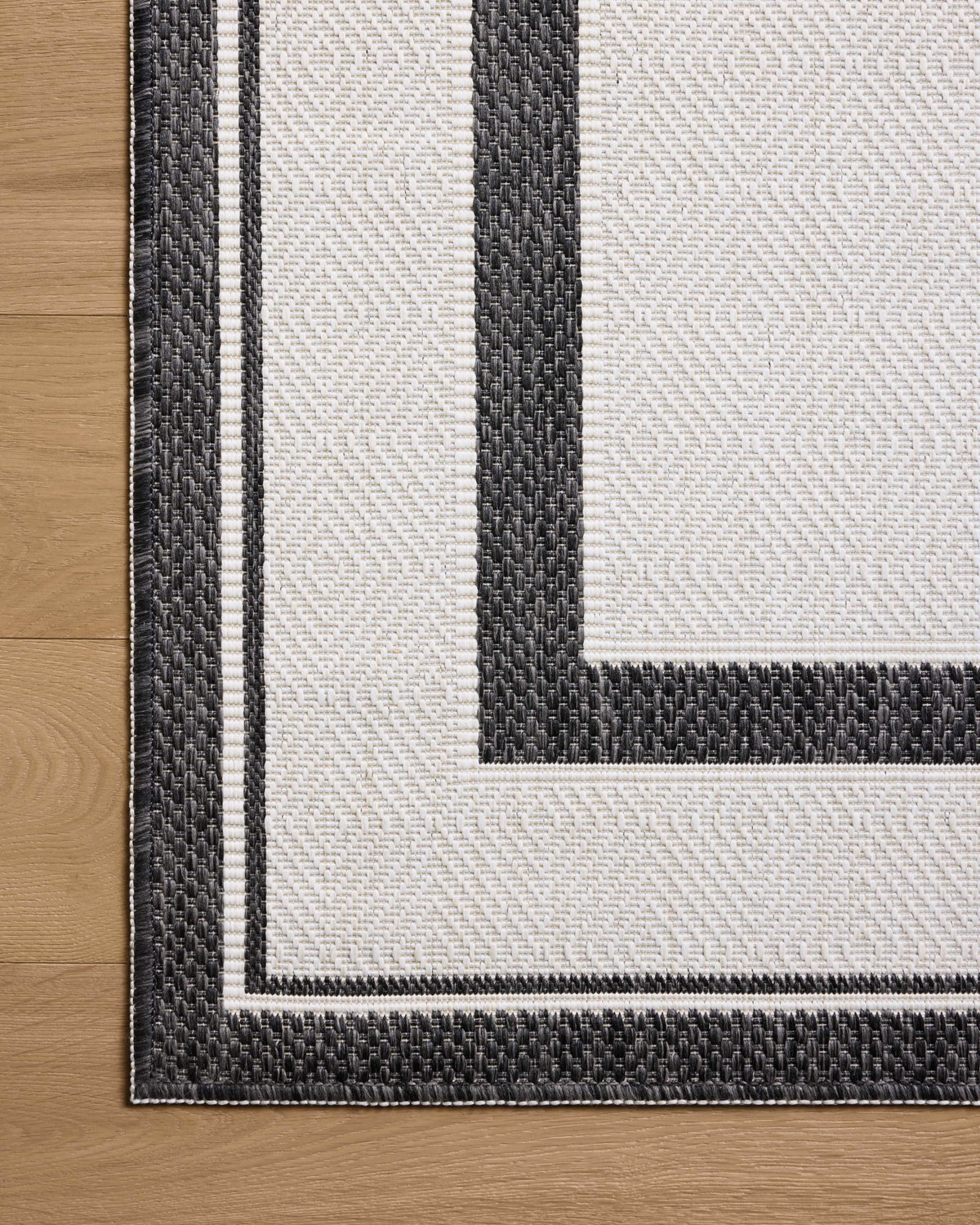 Loloi Easton Rug, 2'3" length x 3'9" width View 6