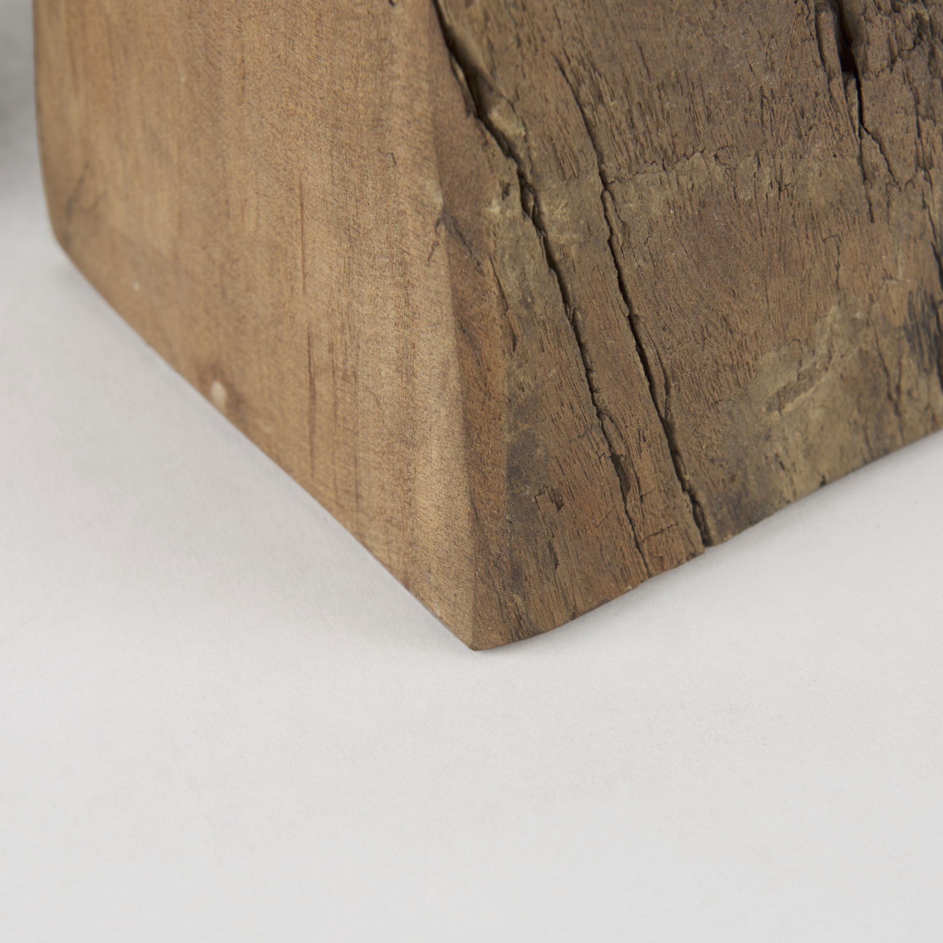 Incana Handmade Reclaimed Wooden Bookends, by Mercana, 11" length x 3.5" width x 10" height View 8