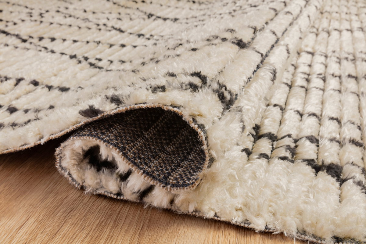 Chris Loves Julia x Loloi Alice Rug, 9'2" length x 13' width View 5