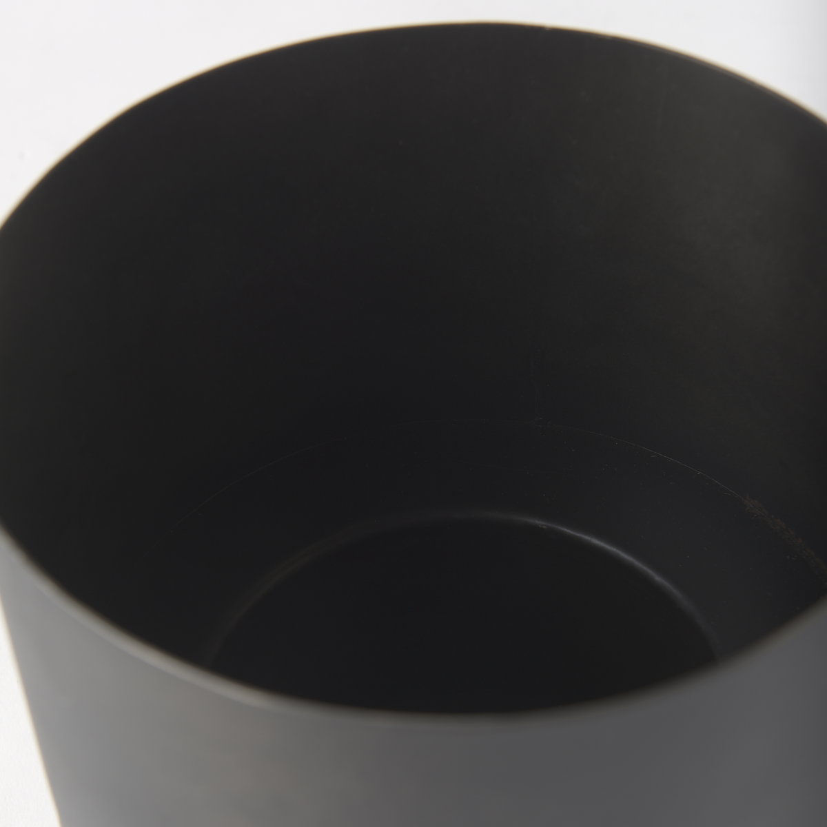 Juno 6.5H Medium Black Iron Vase, by Mercana, 8.5" length x 6" width x 6.5" height View 8