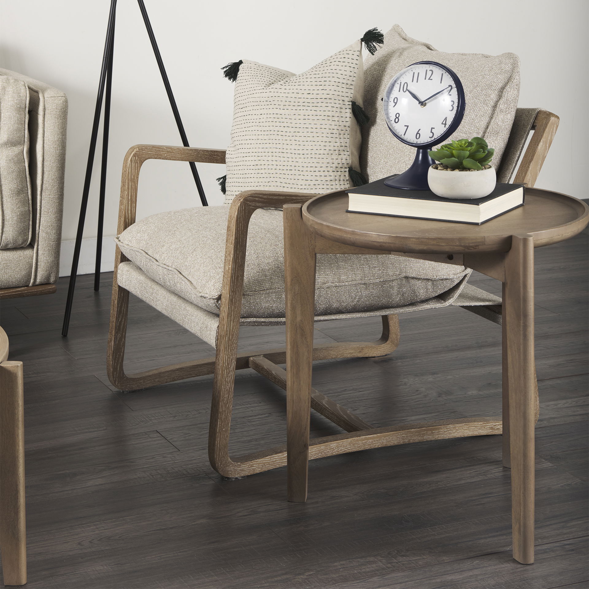 Cleaver I 22 x 24 Round Top Brown Solid Wood Accent Table large image 
