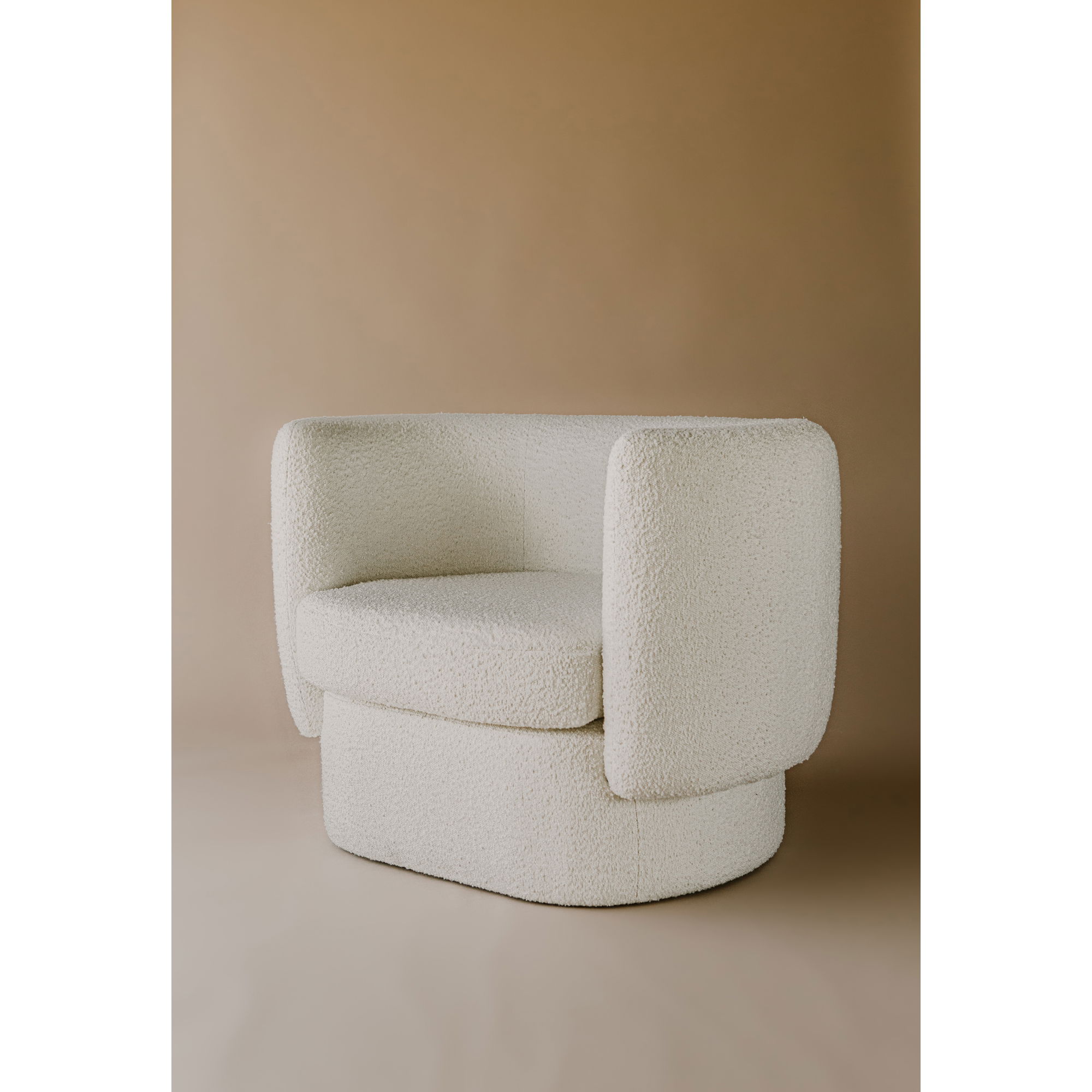 Koba Chair Maya White, Accent Chair by Moe's Home, 40" width x 29" height x 33.75" depth View 8