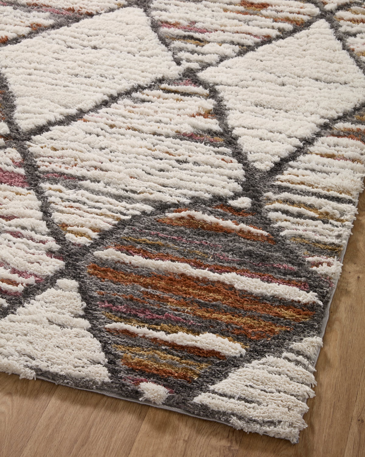 Loloi Levitt Shag Rug, 4' length x 6' width View 7