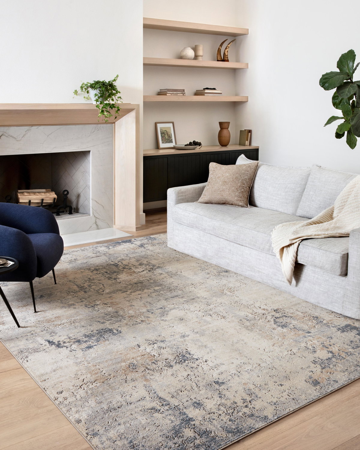 Loloi Teagan Rug, 2'8" length x 7'6" width View 3