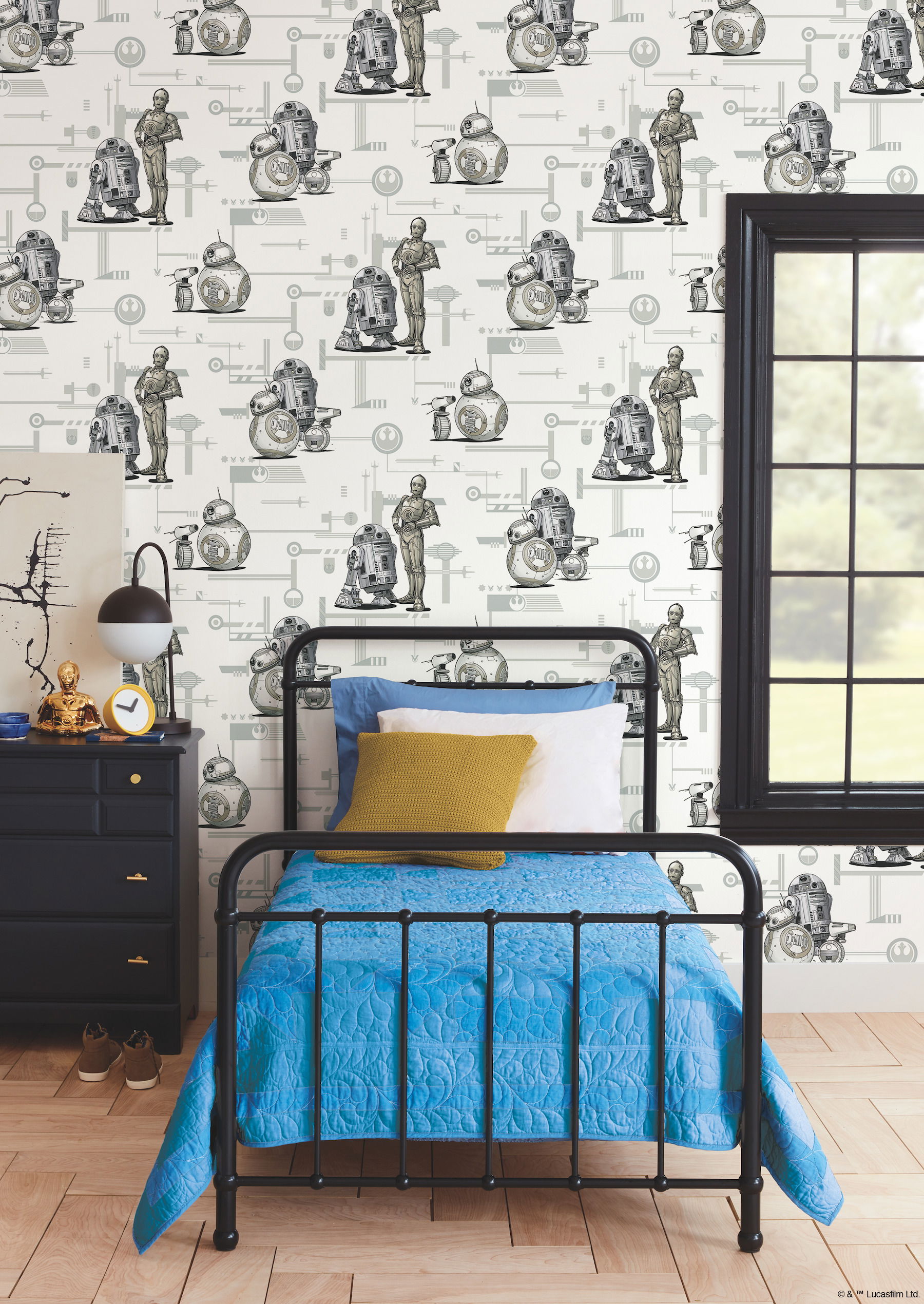 Star Wars: The Rise of Skywalker, Droids! Black & White Wallpaper, by York Wall, 33' length x 1'8.5" width x 0.02" depth View 2