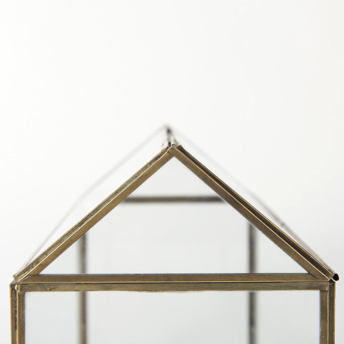 Hutt 16L x 6W x 9H Gold Glass Terrarium Box, Boxe by Mercana, 16.14" length x 5.91" width x 9.06" height View 7